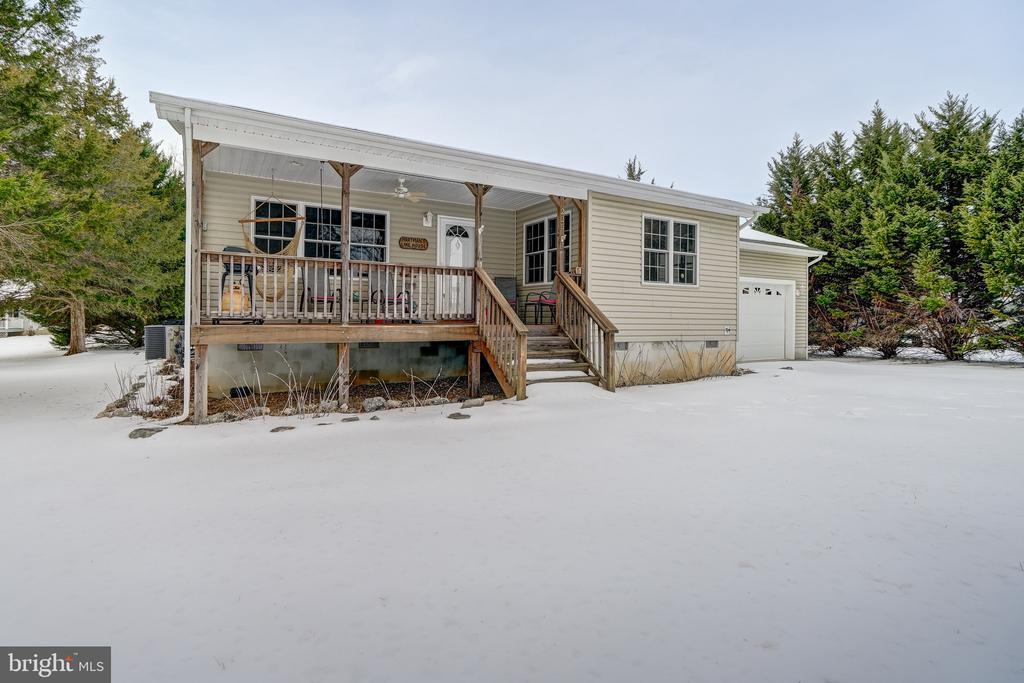 225 LAKEVIEW DR, MINERAL, Virginia 23117, 2 Bedrooms Bedrooms, ,2 BathroomsBathrooms,Residential,225 LAKEVIEW DR,VALA2009248 MLS # VALA2009248