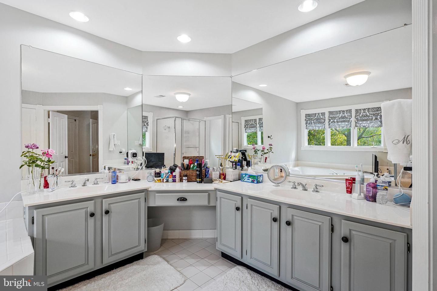 20627 CUTWATER PL, STERLING, Virginia 20165, 4 Bedrooms Bedrooms, 7 Rooms Rooms,2 BathroomsBathrooms,Residential,For sale,20627 CUTWATER PL,VALO2107444 MLS # VALO2107444