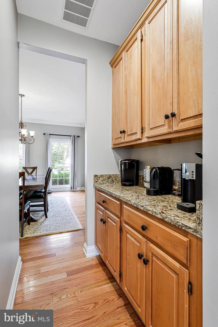 20627 CUTWATER PL, STERLING, Virginia 20165, 4 Bedrooms Bedrooms, 7 Rooms Rooms,2 BathroomsBathrooms,Residential,For sale,20627 CUTWATER PL,VALO2107444 MLS # VALO2107444