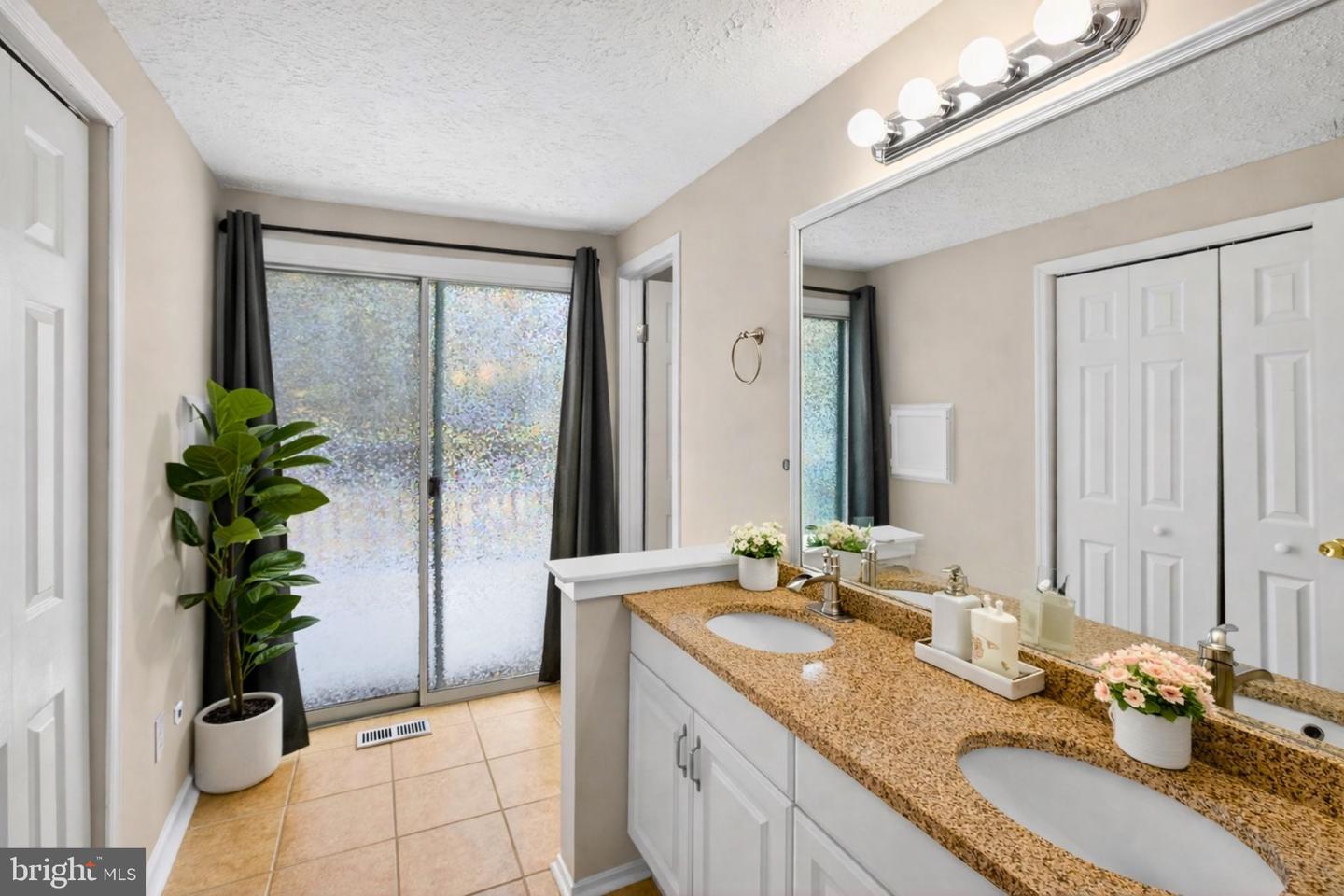 15806 LAZY DAY LN, DUMFRIES, Virginia 22025, 5 Bedrooms Bedrooms, ,4 BathroomsBathrooms,Residential,For sale,15806 LAZY DAY LN,VAPW2106088 MLS # VAPW2106088