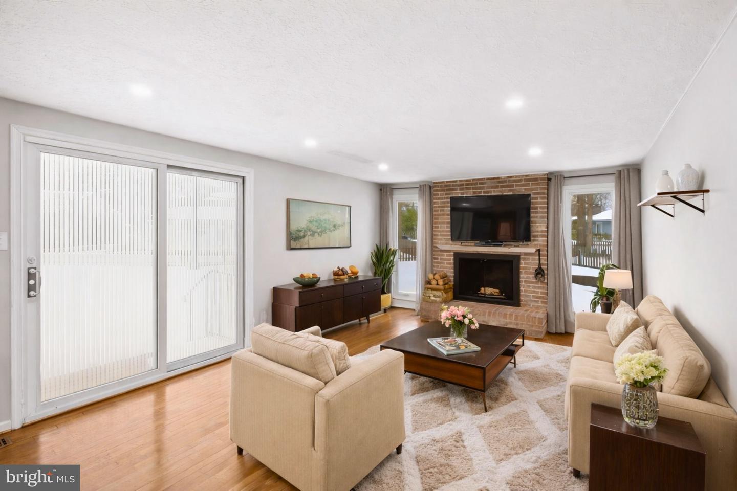 15806 LAZY DAY LN, DUMFRIES, Virginia 22025, 5 Bedrooms Bedrooms, ,4 BathroomsBathrooms,Residential,For sale,15806 LAZY DAY LN,VAPW2106088 MLS # VAPW2106088