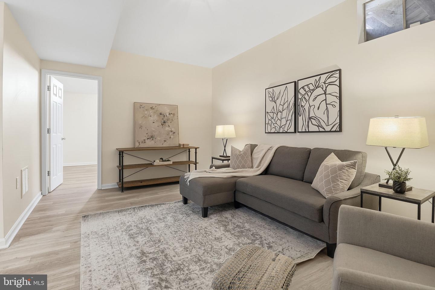 13566 COBRA DR, HERNDON, Virginia 20171, 4 Bedrooms Bedrooms, 20 Rooms Rooms,3 BathroomsBathrooms,Residential,For sale,13566 COBRA DR,VAFX2275774 MLS # VAFX2275774