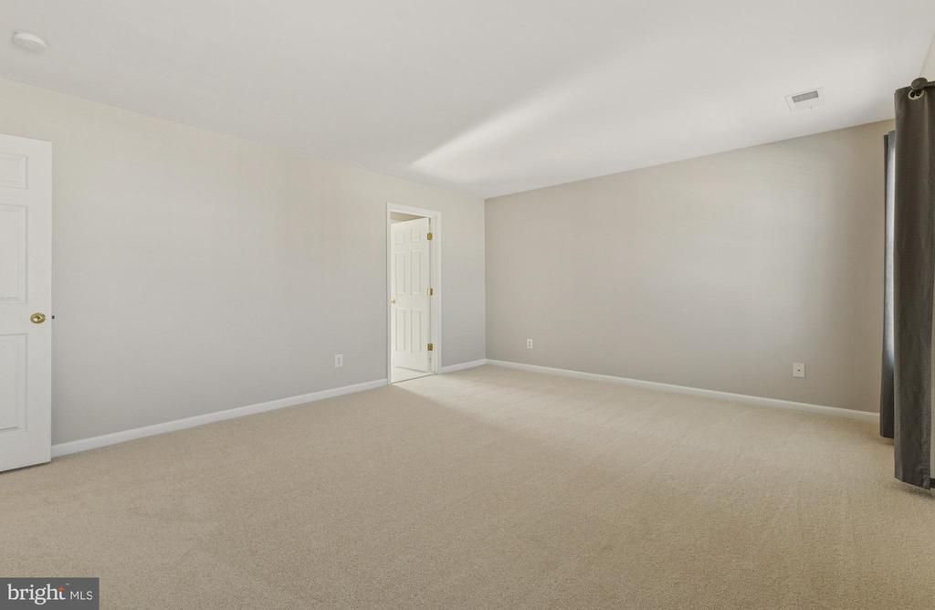 2178 FORSYTHIA DR, CULPEPER, Virginia 22701, 3 Bedrooms Bedrooms, ,3 BathroomsBathrooms,Residential,2178 FORSYTHIA DR,VACU2012598 MLS # VACU2012598