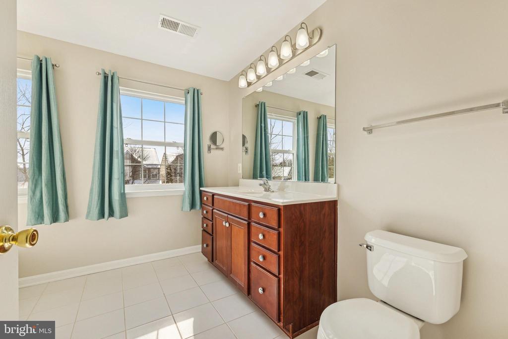 2178 FORSYTHIA DR, CULPEPER, Virginia 22701, 3 Bedrooms Bedrooms, ,3 BathroomsBathrooms,Residential,2178 FORSYTHIA DR,VACU2012598 MLS # VACU2012598