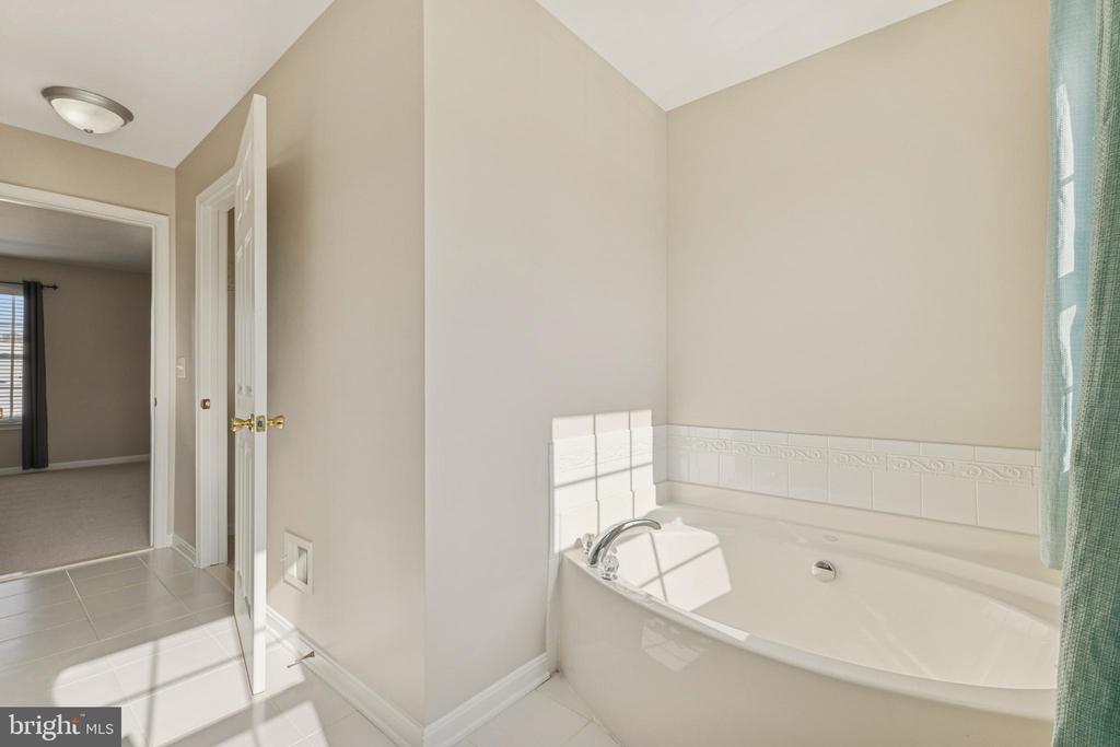 2178 FORSYTHIA DR, CULPEPER, Virginia 22701, 3 Bedrooms Bedrooms, ,3 BathroomsBathrooms,Residential,2178 FORSYTHIA DR,VACU2012598 MLS # VACU2012598