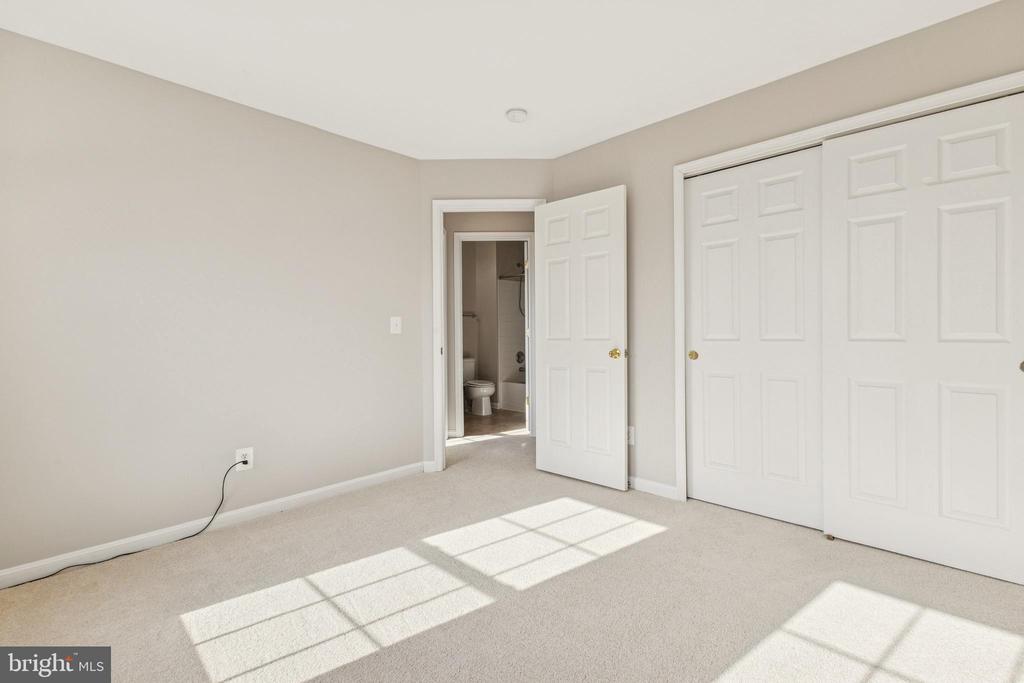 2178 FORSYTHIA DR, CULPEPER, Virginia 22701, 3 Bedrooms Bedrooms, ,3 BathroomsBathrooms,Residential,2178 FORSYTHIA DR,VACU2012598 MLS # VACU2012598