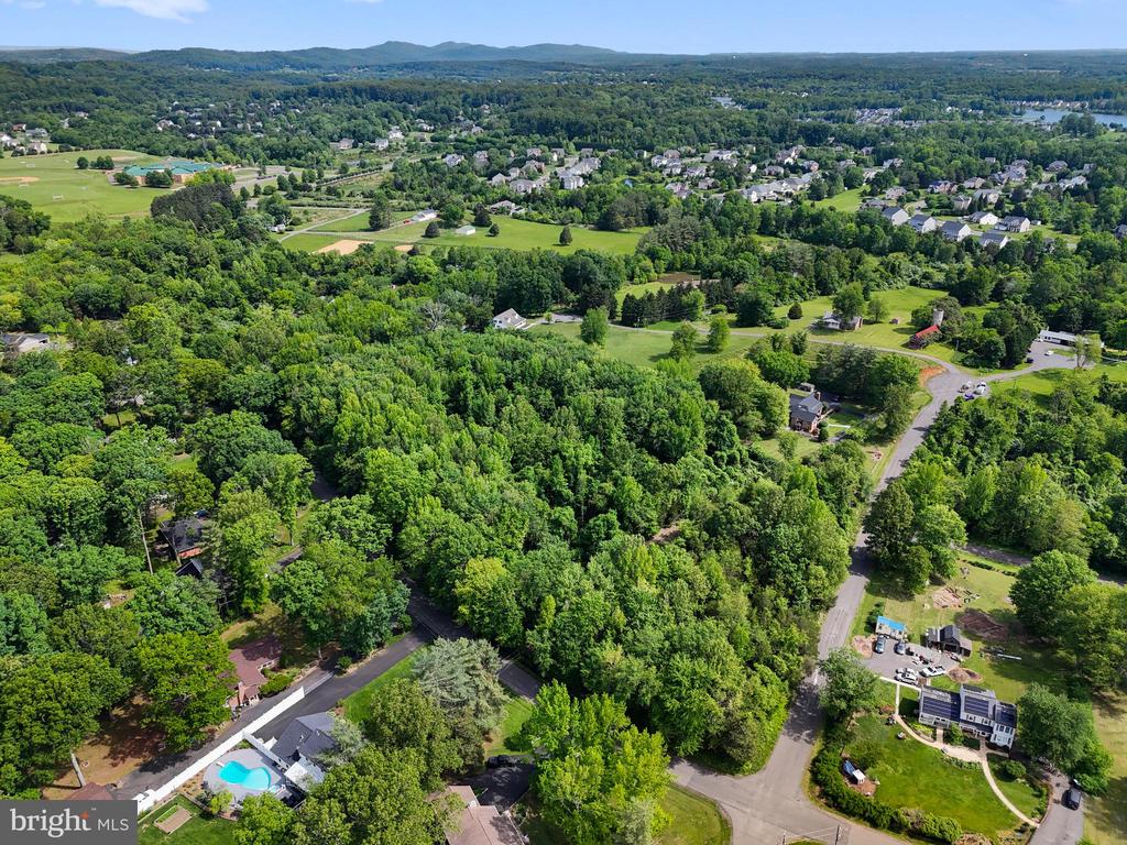 ALBRECHT LN, WARRENTON, Virginia, 5 Bedrooms Bedrooms, ,5 BathroomsBathrooms,Residential,ALBRECHT LN,VAFQ2020410 MLS # VAFQ2020410