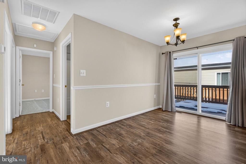 186 STERLING CT, WARRENTON, Virginia 20186, 3 Bedrooms Bedrooms, ,2 BathroomsBathrooms,Residential,186 STERLING CT,VAFQ2020414 MLS # VAFQ2020414