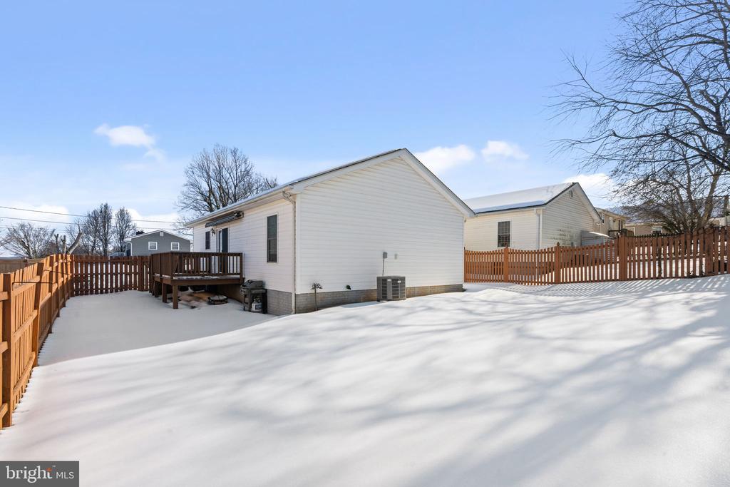 186 STERLING CT, WARRENTON, Virginia 20186, 3 Bedrooms Bedrooms, ,2 BathroomsBathrooms,Residential,186 STERLING CT,VAFQ2020414 MLS # VAFQ2020414