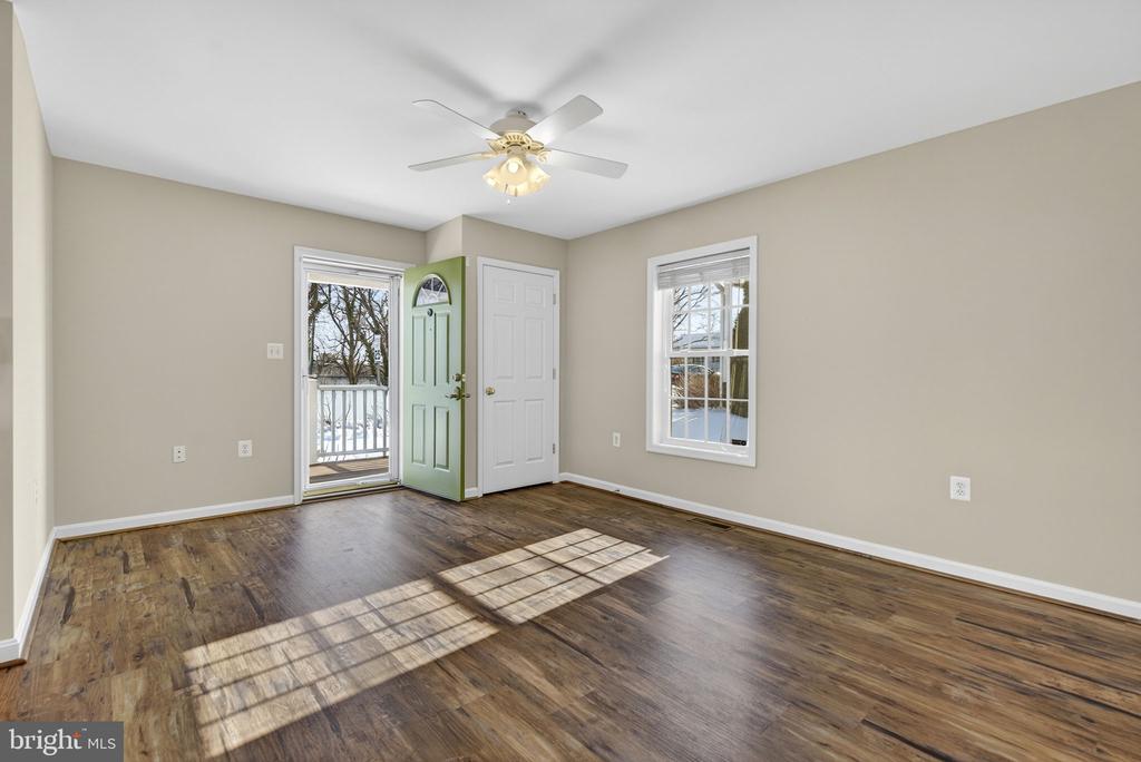 186 STERLING CT, WARRENTON, Virginia 20186, 3 Bedrooms Bedrooms, ,2 BathroomsBathrooms,Residential,186 STERLING CT,VAFQ2020414 MLS # VAFQ2020414