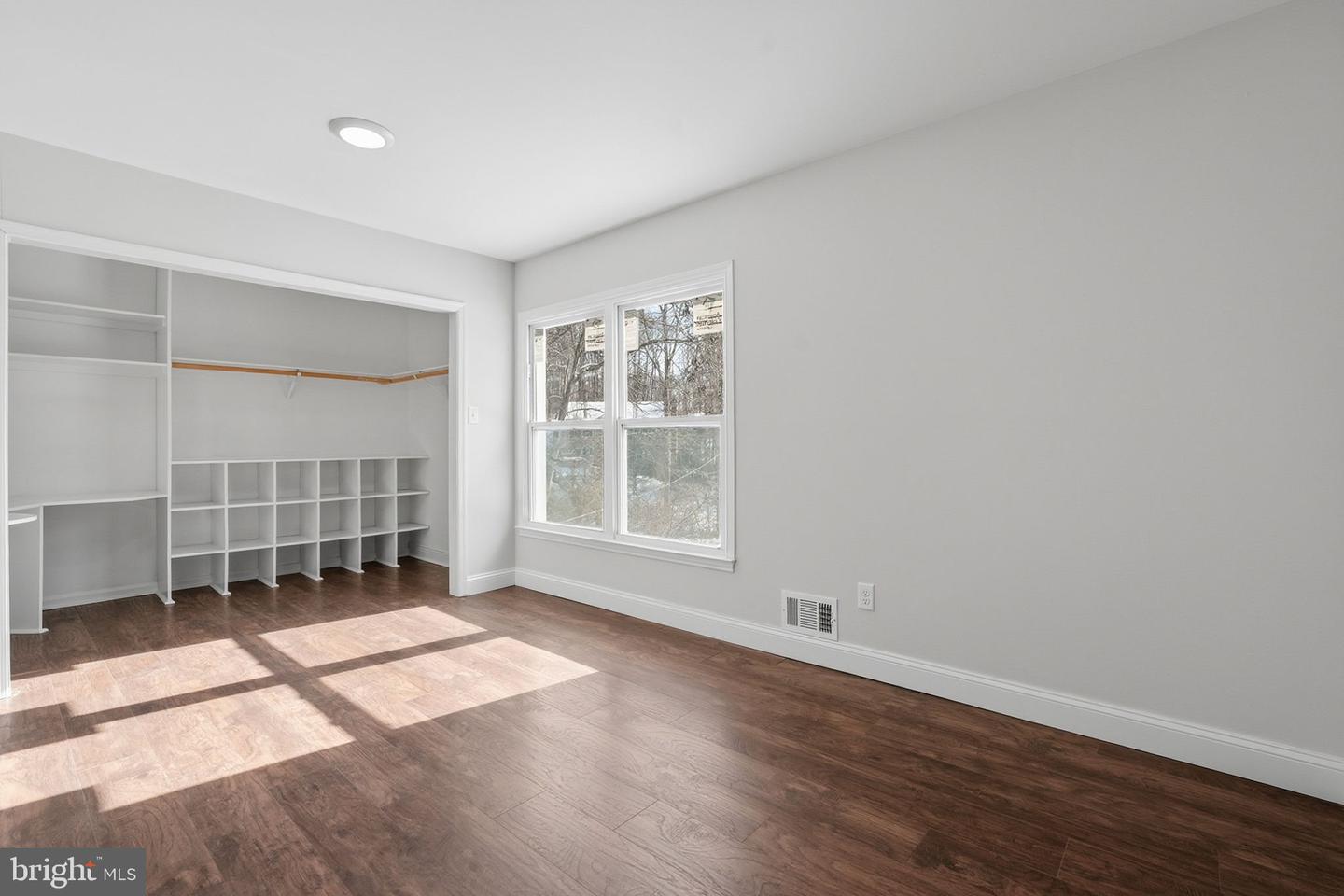 5909 ONE PENNY DR, FAIRFAX STATION, Virginia 22039, 6 Bedrooms Bedrooms, ,3 BathroomsBathrooms,Residential,For sale,5909 ONE PENNY DR,VAFX2277538 MLS # VAFX2277538 5909 ONE PENNY DR, FAIRFAX STATION, Virginia 22039, 6 Bedrooms Bedrooms, ,3 BathroomsBathrooms,Residential,For sale,5909 ONE PENNY DR,VAFX2277538 MLS # VAFX2277538