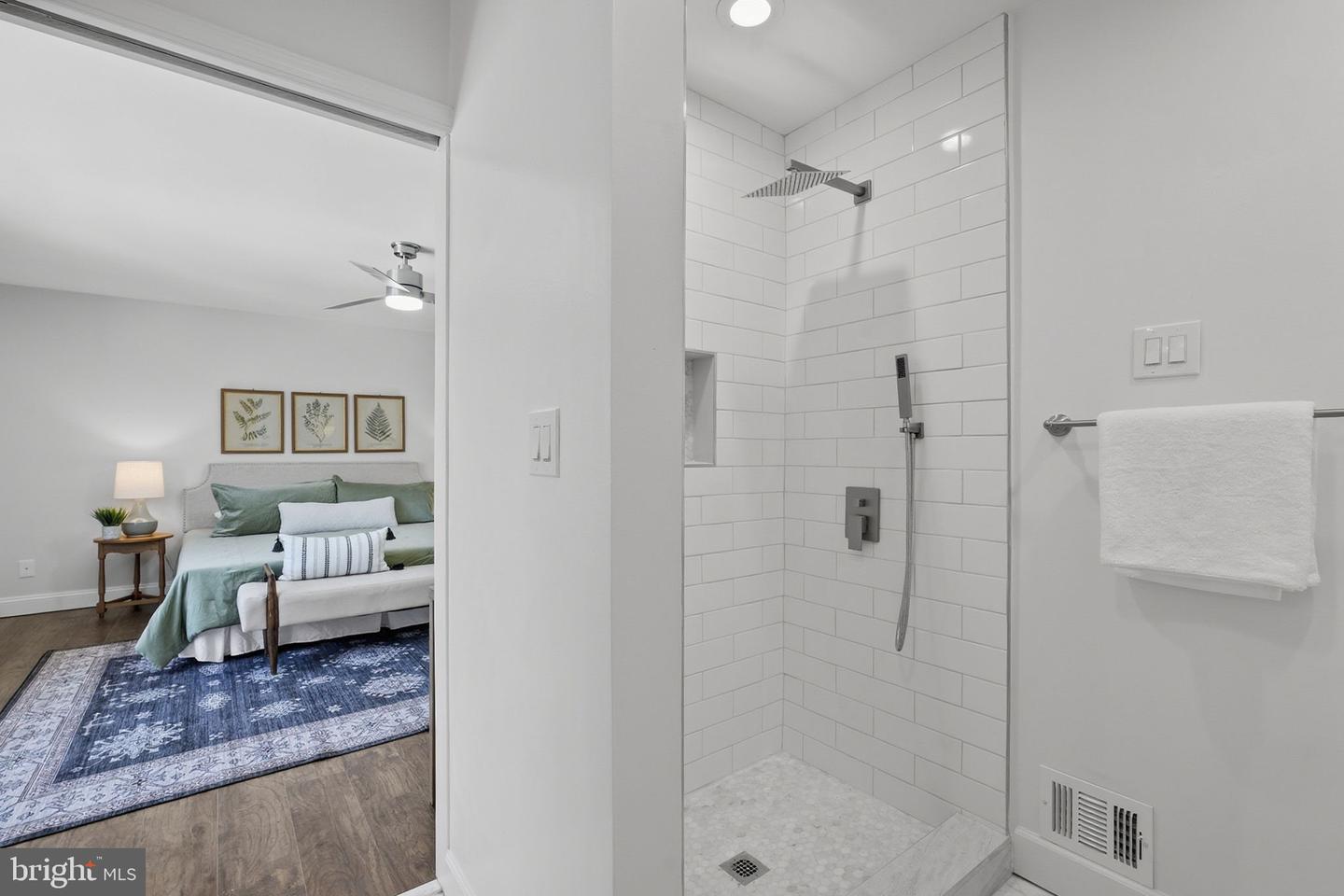 5909 ONE PENNY DR, FAIRFAX STATION, Virginia 22039, 6 Bedrooms Bedrooms, ,3 BathroomsBathrooms,Residential,For sale,5909 ONE PENNY DR,VAFX2277538 MLS # VAFX2277538 5909 ONE PENNY DR, FAIRFAX STATION, Virginia 22039, 6 Bedrooms Bedrooms, ,3 BathroomsBathrooms,Residential,For sale,5909 ONE PENNY DR,VAFX2277538 MLS # VAFX2277538