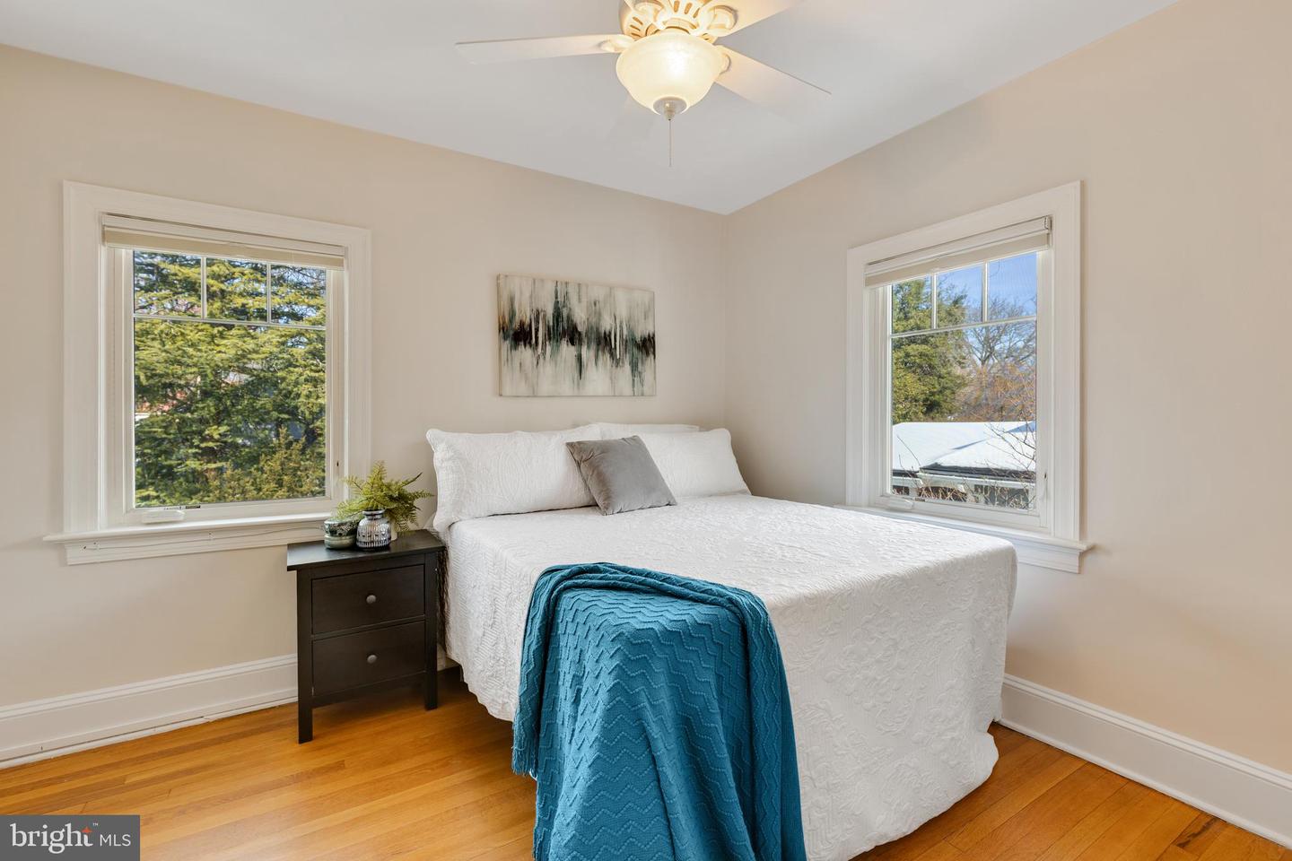 305 N KENMORE ST, ARLINGTON, Virginia 22201, 3 Bedrooms Bedrooms, ,3 BathroomsBathrooms,Residential,For sale,305 N KENMORE ST,VAAR2065702 MLS # VAAR2065702