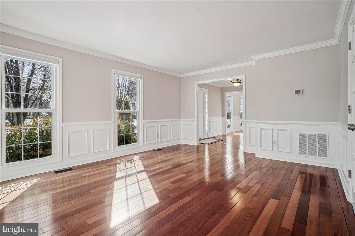 15320 JORDANS JOURNEY DR, CENTREVILLE, Virginia 20120, 4 Bedrooms Bedrooms, ,3 BathroomsBathrooms,Residential,For sale,15320 JORDANS JOURNEY DR,VAFX2279844 MLS # VAFX2279844