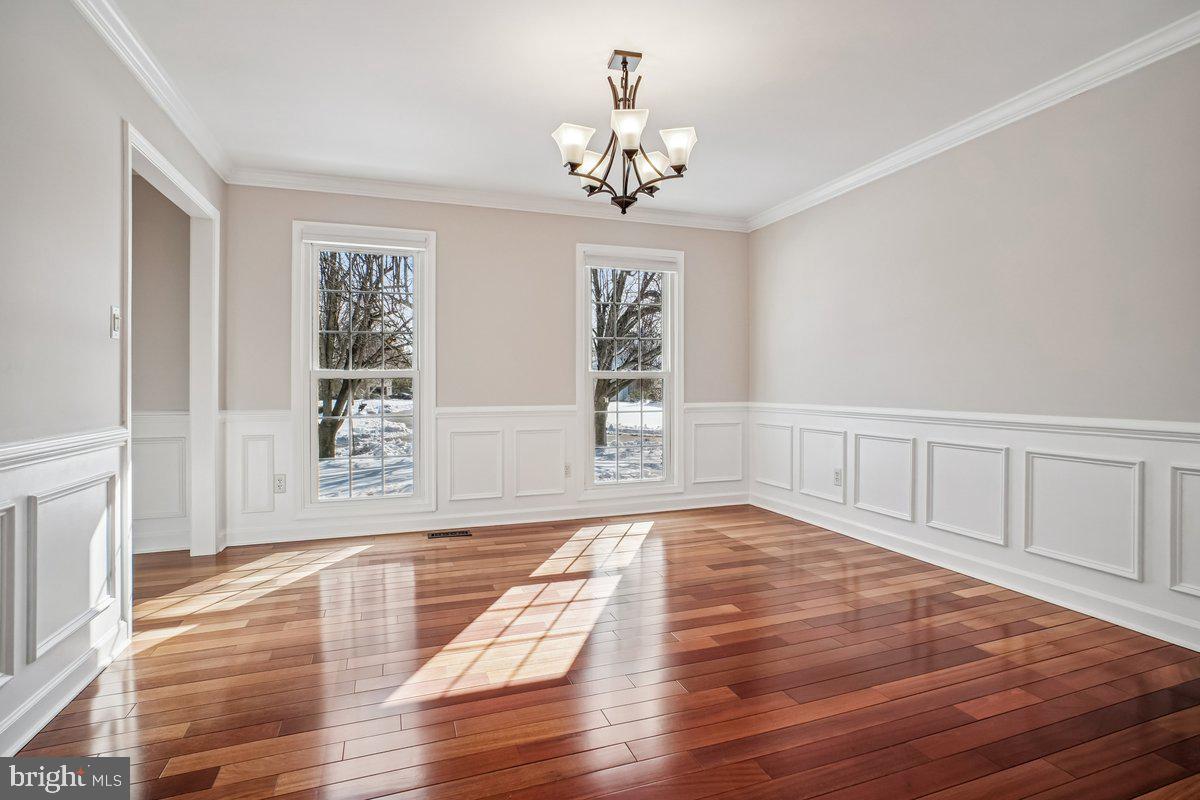 15320 JORDANS JOURNEY DR, CENTREVILLE, Virginia 20120, 4 Bedrooms Bedrooms, ,3 BathroomsBathrooms,Residential,For sale,15320 JORDANS JOURNEY DR,VAFX2279844 MLS # VAFX2279844