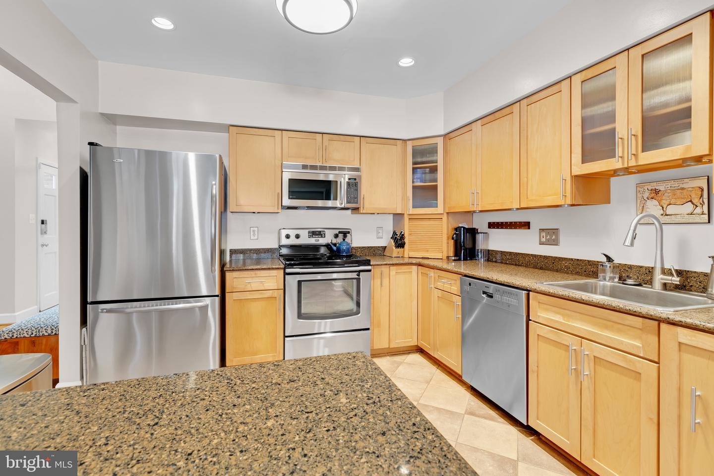 1465 HAMPTON HILL CIR, MCLEAN, Virginia 22101, 4 Bedrooms Bedrooms, ,4 BathroomsBathrooms,Residential,For sale,1465 HAMPTON HILL CIR,VAFX2280066 MLS # VAFX2280066