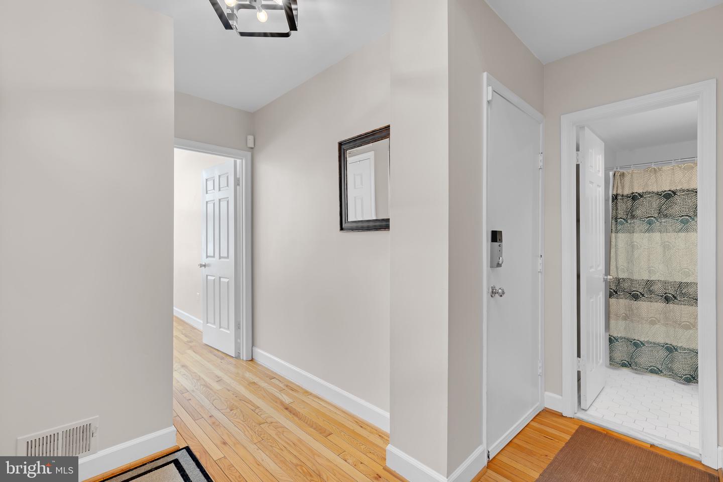 1465 HAMPTON HILL CIR, MCLEAN, Virginia 22101, 4 Bedrooms Bedrooms, ,4 BathroomsBathrooms,Residential,For sale,1465 HAMPTON HILL CIR,VAFX2280066 MLS # VAFX2280066