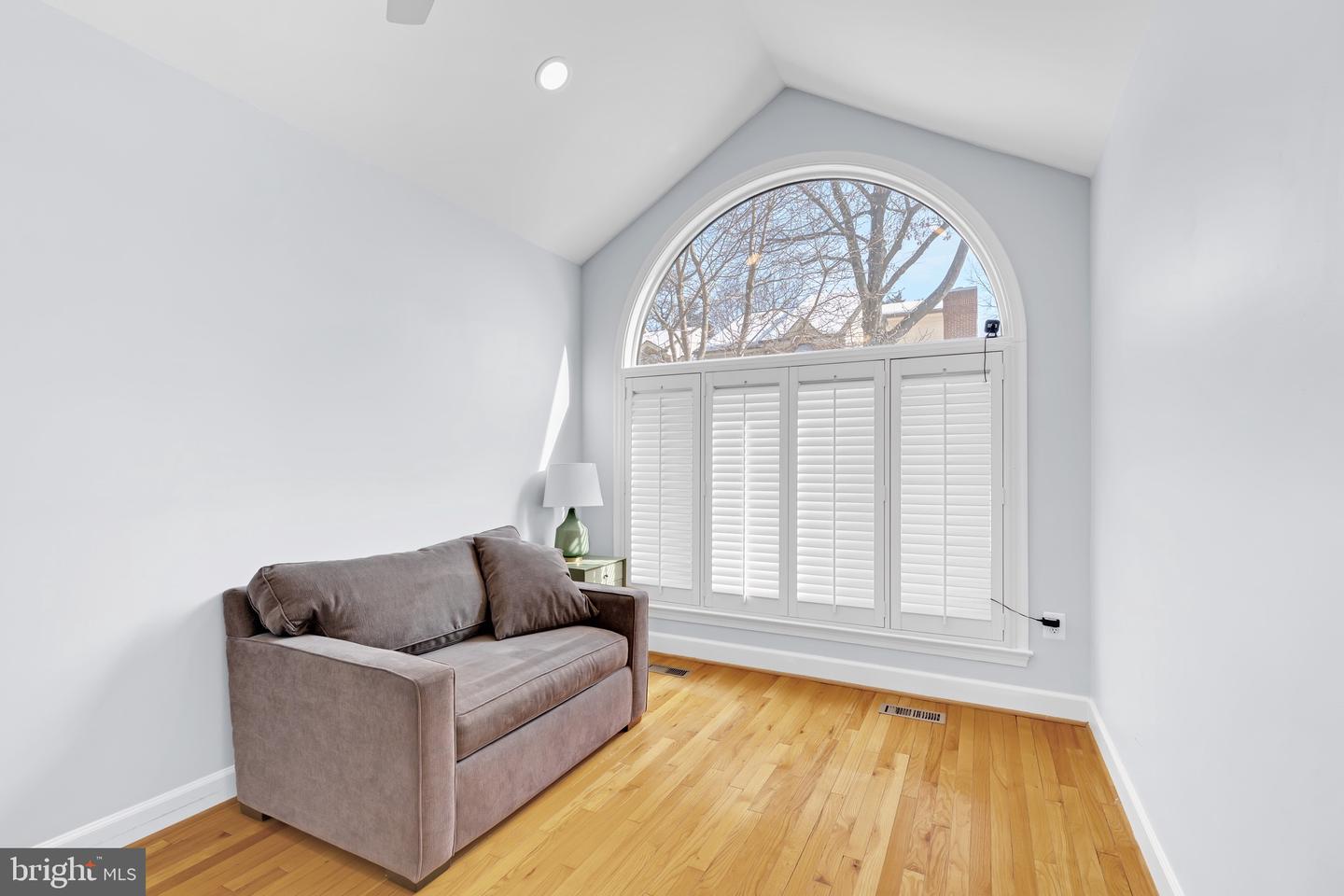 1465 HAMPTON HILL CIR, MCLEAN, Virginia 22101, 4 Bedrooms Bedrooms, ,4 BathroomsBathrooms,Residential,For sale,1465 HAMPTON HILL CIR,VAFX2280066 MLS # VAFX2280066