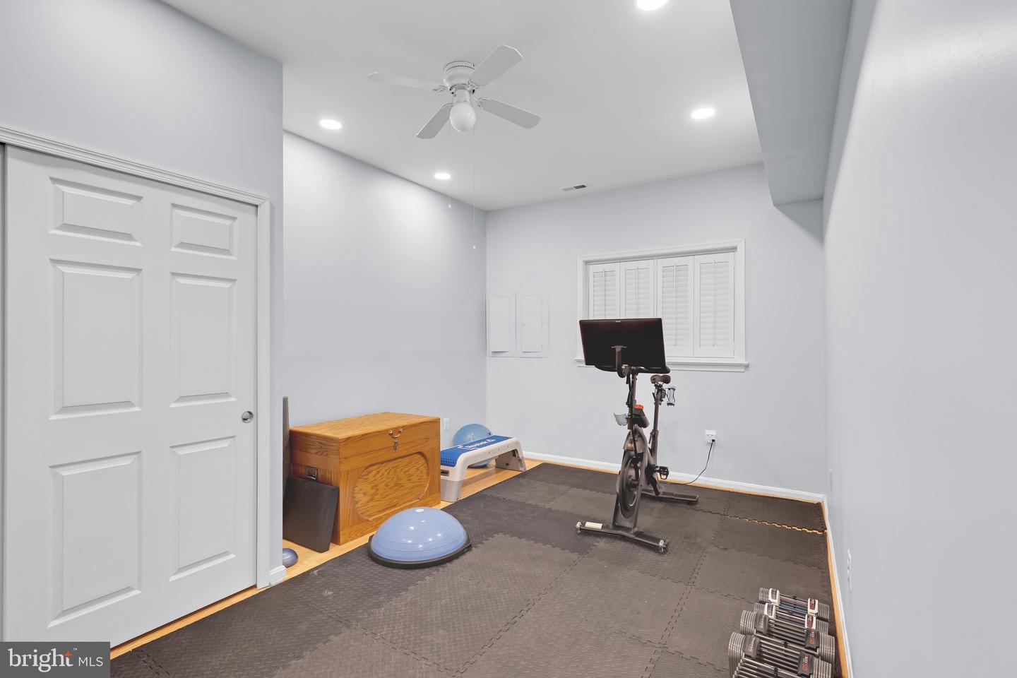 1465 HAMPTON HILL CIR, MCLEAN, Virginia 22101, 4 Bedrooms Bedrooms, ,4 BathroomsBathrooms,Residential,For sale,1465 HAMPTON HILL CIR,VAFX2280066 MLS # VAFX2280066