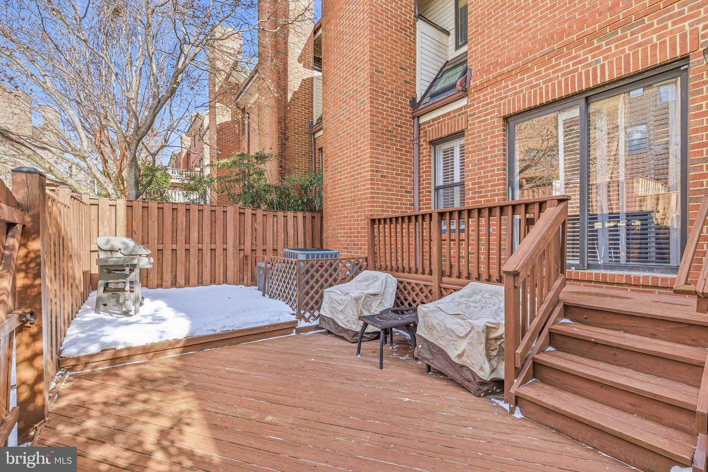 1465 HAMPTON HILL CIR, MCLEAN, Virginia 22101, 4 Bedrooms Bedrooms, ,4 BathroomsBathrooms,Residential,For sale,1465 HAMPTON HILL CIR,VAFX2280066 MLS # VAFX2280066