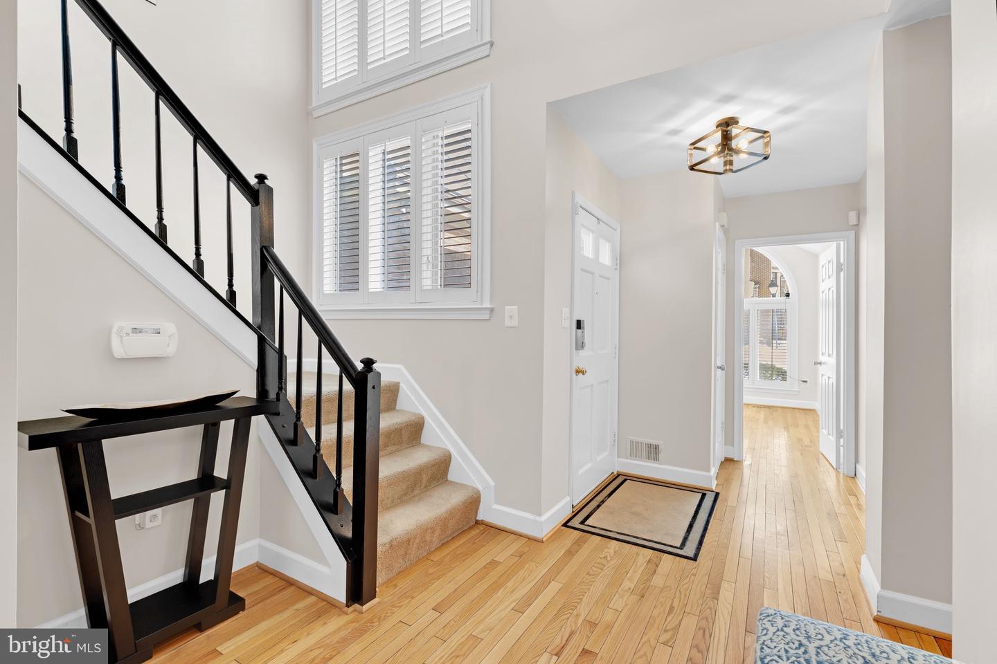 1465 HAMPTON HILL CIR, MCLEAN, Virginia 22101, 4 Bedrooms Bedrooms, ,4 BathroomsBathrooms,Residential,For sale,1465 HAMPTON HILL CIR,VAFX2280066 MLS # VAFX2280066