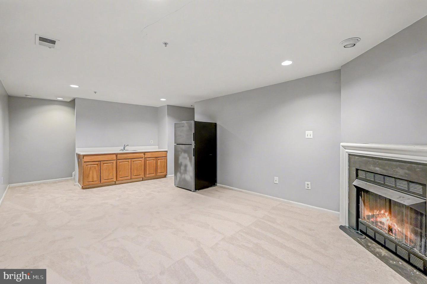 20402 COOL FERN SQ #20402, ASHBURN, Virginia 20147, 4 Bedrooms Bedrooms, ,3 BathroomsBathrooms,Residential,For sale,20402 COOL FERN SQ #20402,VALO2111614 MLS # VALO2111614