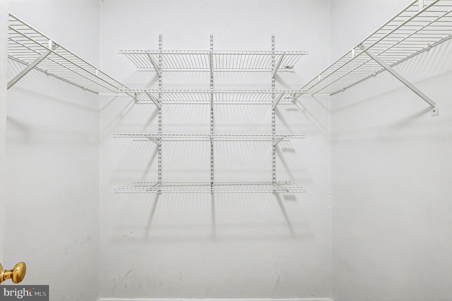 20402 COOL FERN SQ #20402, ASHBURN, Virginia 20147, 4 Bedrooms Bedrooms, ,3 BathroomsBathrooms,Residential,For sale,20402 COOL FERN SQ #20402,VALO2111614 MLS # VALO2111614