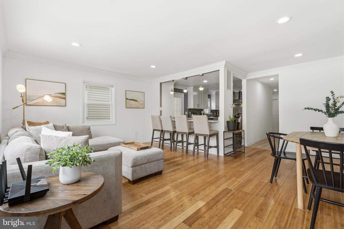 2914 DOUGLAS ST, ALEXANDRIA, Virginia 22306, 5 Bedrooms Bedrooms, ,2 BathroomsBathrooms,Residential,For sale,2914 DOUGLAS ST,VAFX2280672 MLS # VAFX2280672