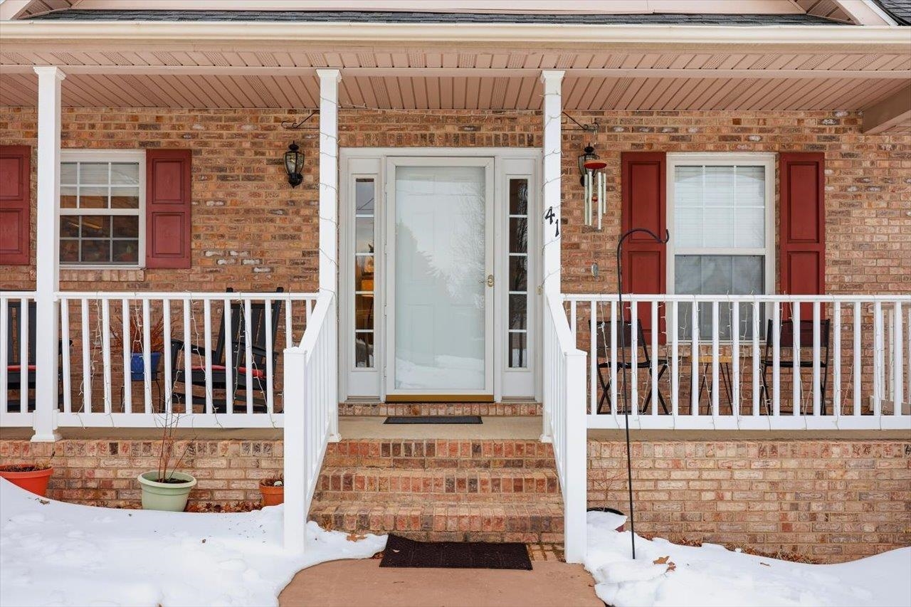 41 LONG BOW RD, WAYNESBORO, Virginia 22980, 3 Bedrooms Bedrooms, ,2 BathroomsBathrooms,Residential,41 LONG BOW RD,673022 MLS # 673022