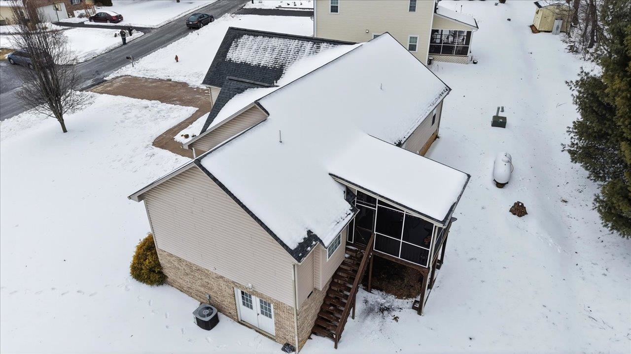 41 LONG BOW RD, WAYNESBORO, Virginia 22980, 3 Bedrooms Bedrooms, ,2 BathroomsBathrooms,Residential,41 LONG BOW RD,673022 MLS # 673022