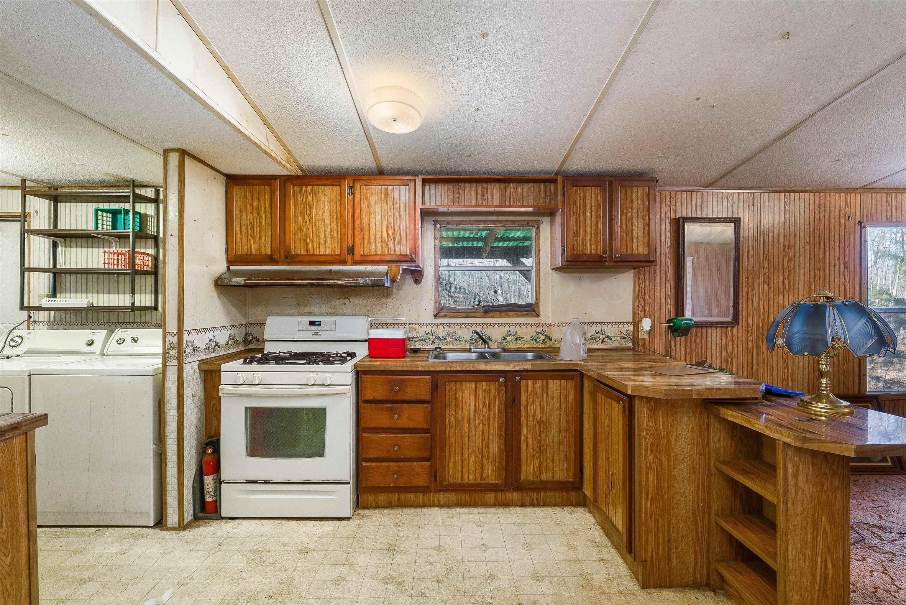 2851 THOROFARE RD, ELKTON, Virginia 22827, 2 Bedrooms Bedrooms, ,1 BathroomBathrooms,Residential,2851 THOROFARE RD,673023 MLS # 673023