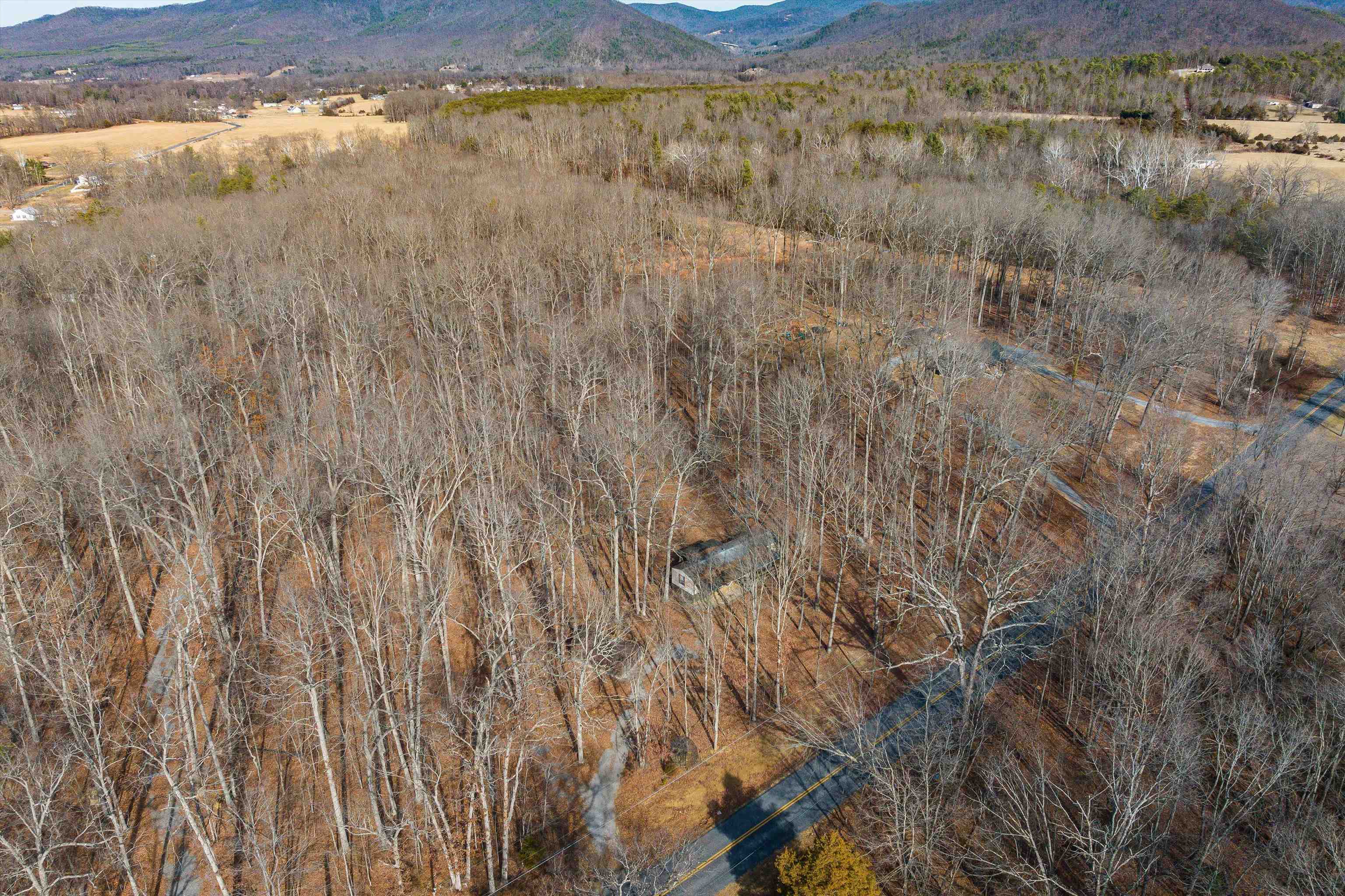 2851 THOROFARE RD, ELKTON, Virginia 22827, 2 Bedrooms Bedrooms, ,1 BathroomBathrooms,Residential,2851 THOROFARE RD,673023 MLS # 673023