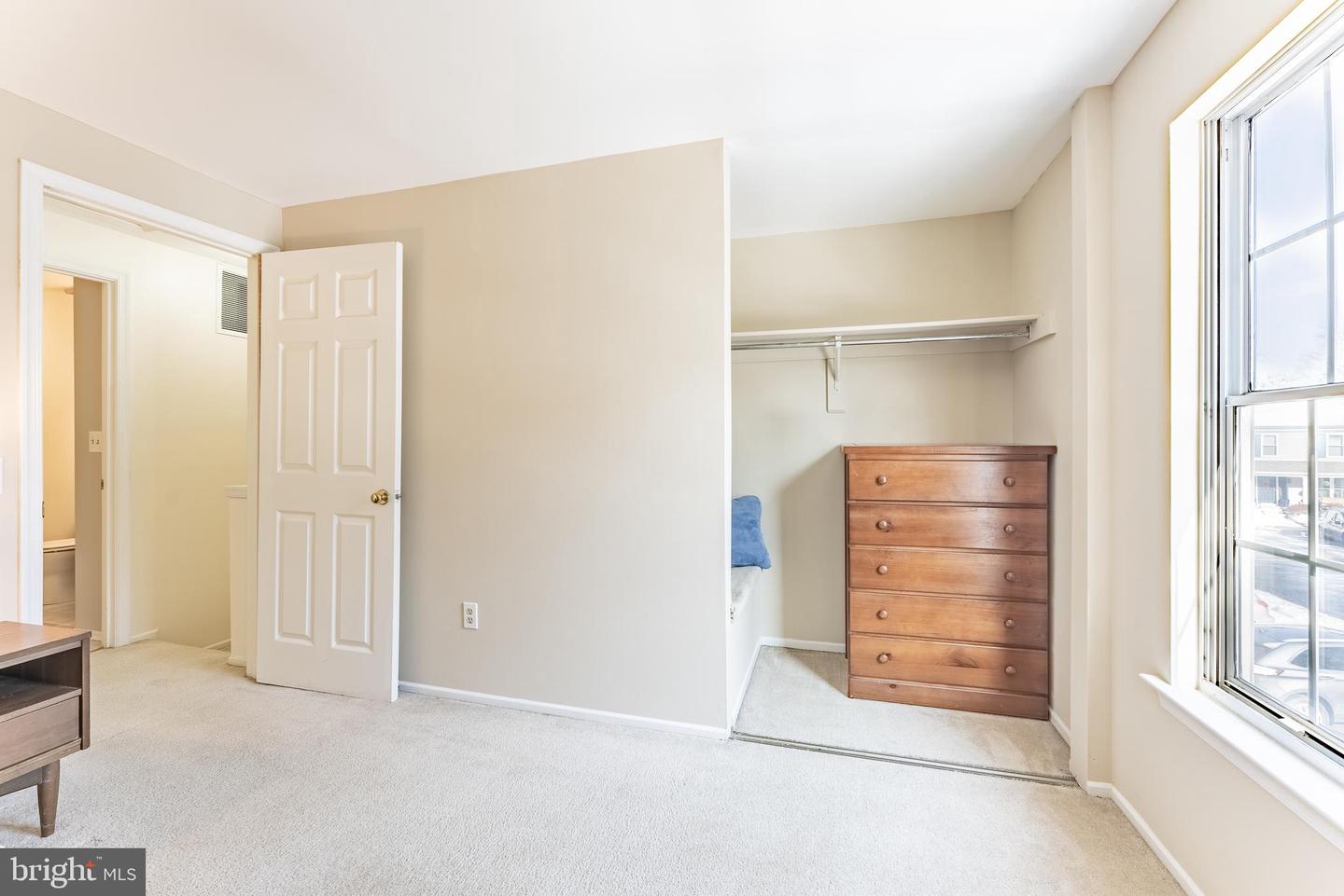 6143 MARTINS LANDING CT, BURKE, Virginia 22015, 3 Bedrooms Bedrooms, ,2 BathroomsBathrooms,Residential,For sale,6143 MARTINS LANDING CT,VAFX2282110 MLS # VAFX2282110