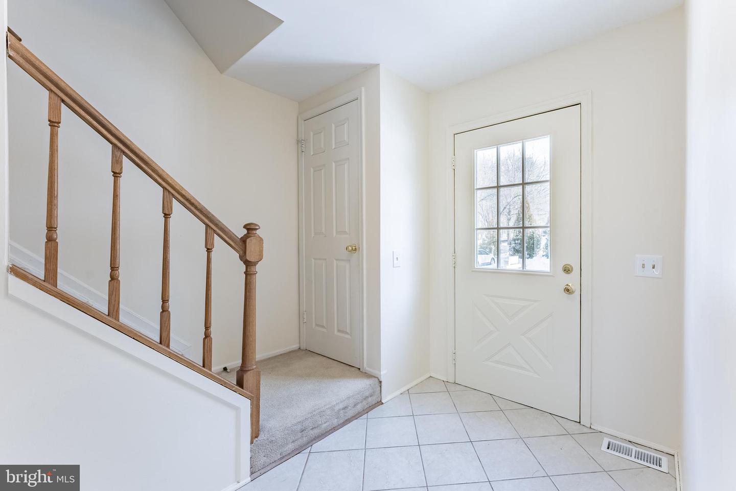 6143 MARTINS LANDING CT, BURKE, Virginia 22015, 3 Bedrooms Bedrooms, ,2 BathroomsBathrooms,Residential,For sale,6143 MARTINS LANDING CT,VAFX2282110 MLS # VAFX2282110