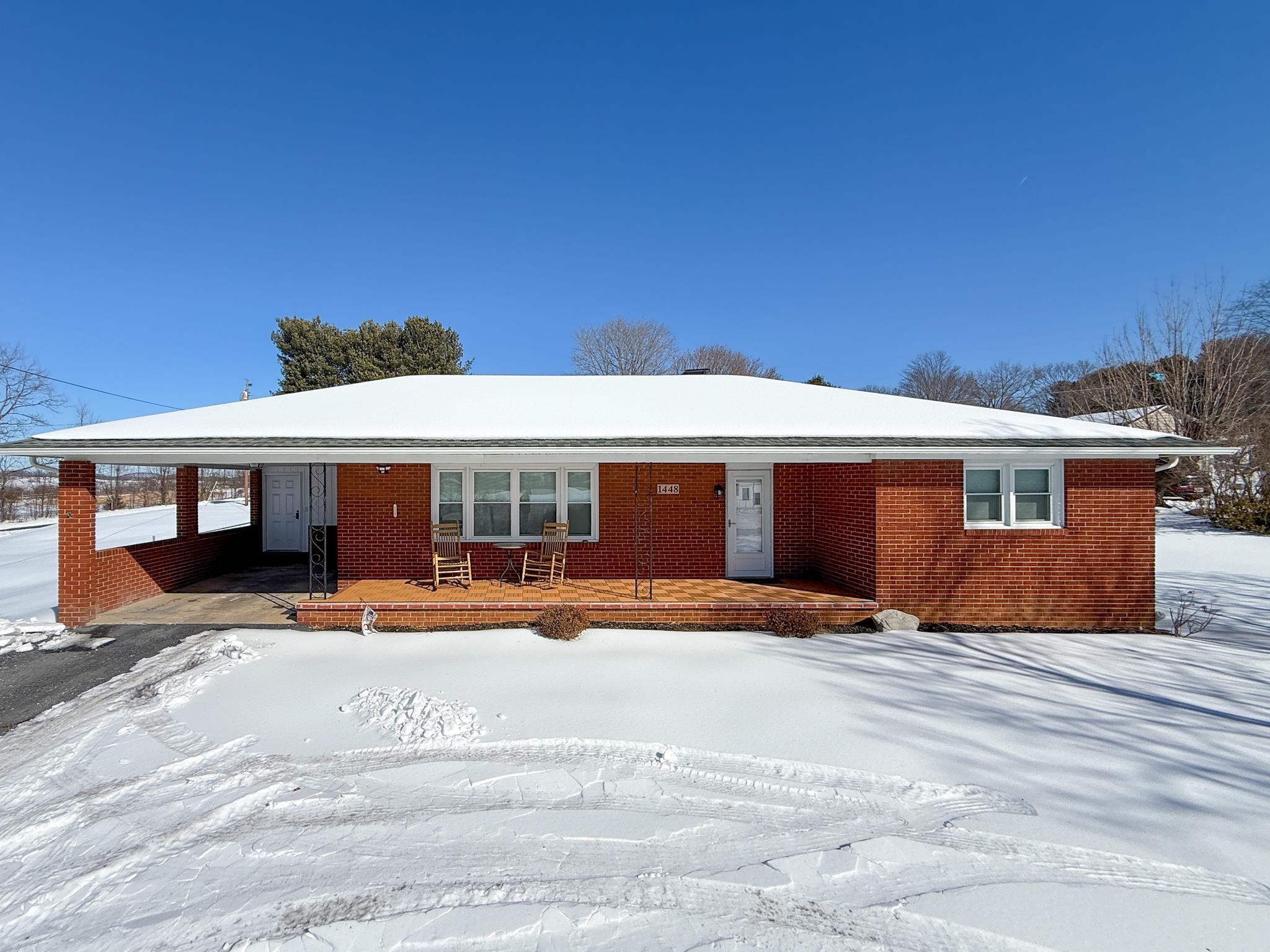 1448 STUARTS DRAFT HWY, STUARTS DRAFT, Virginia 24477, 3 Bedrooms Bedrooms, ,1 BathroomBathrooms,Residential,1448 STUARTS DRAFT HWY,673027 MLS # 673027