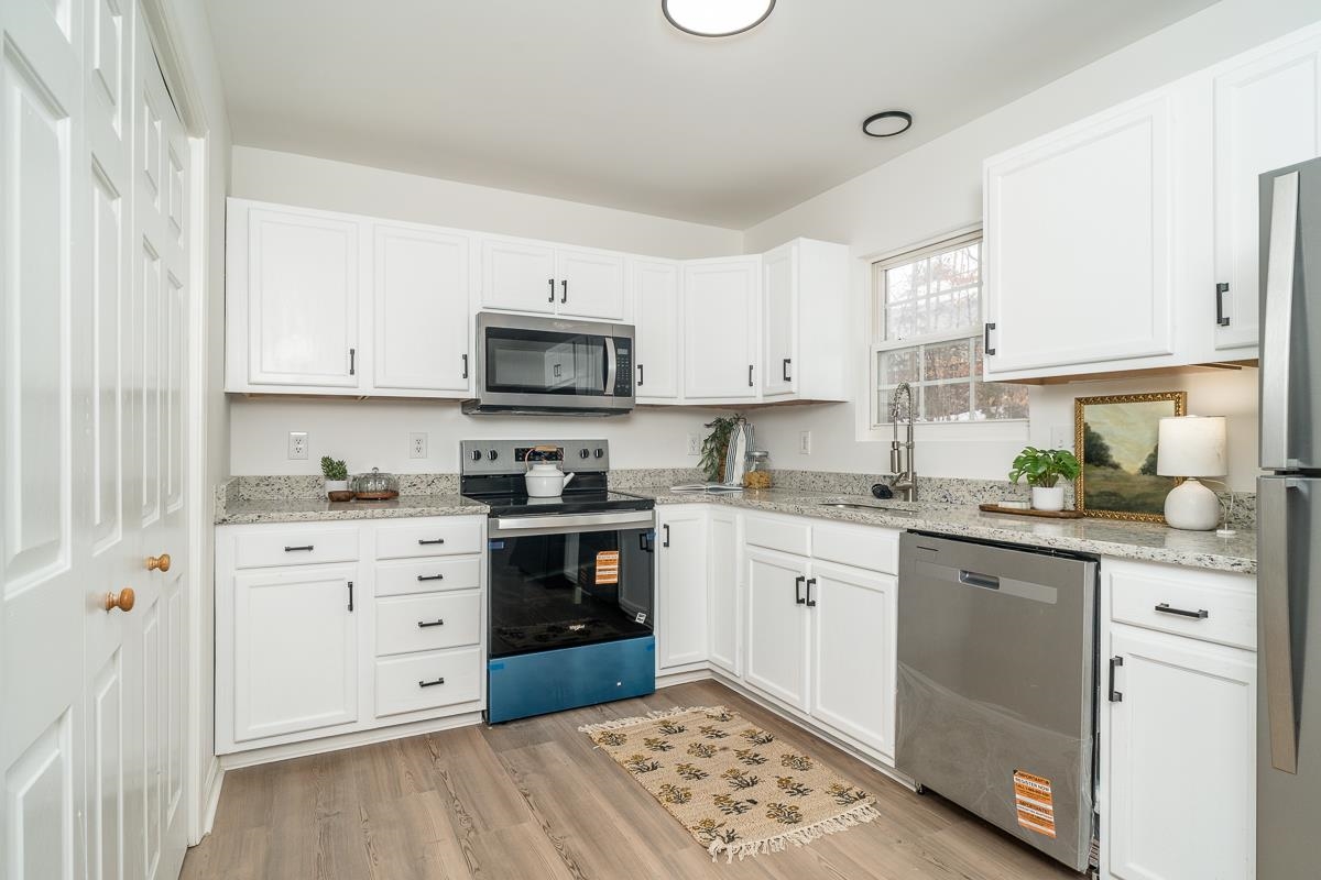 37 HATCHECHUBEE RD, PALMYRA, Virginia 22963, 3 Bedrooms Bedrooms, ,2 BathroomsBathrooms,Residential,37 HATCHECHUBEE RD,673030 MLS # 673030