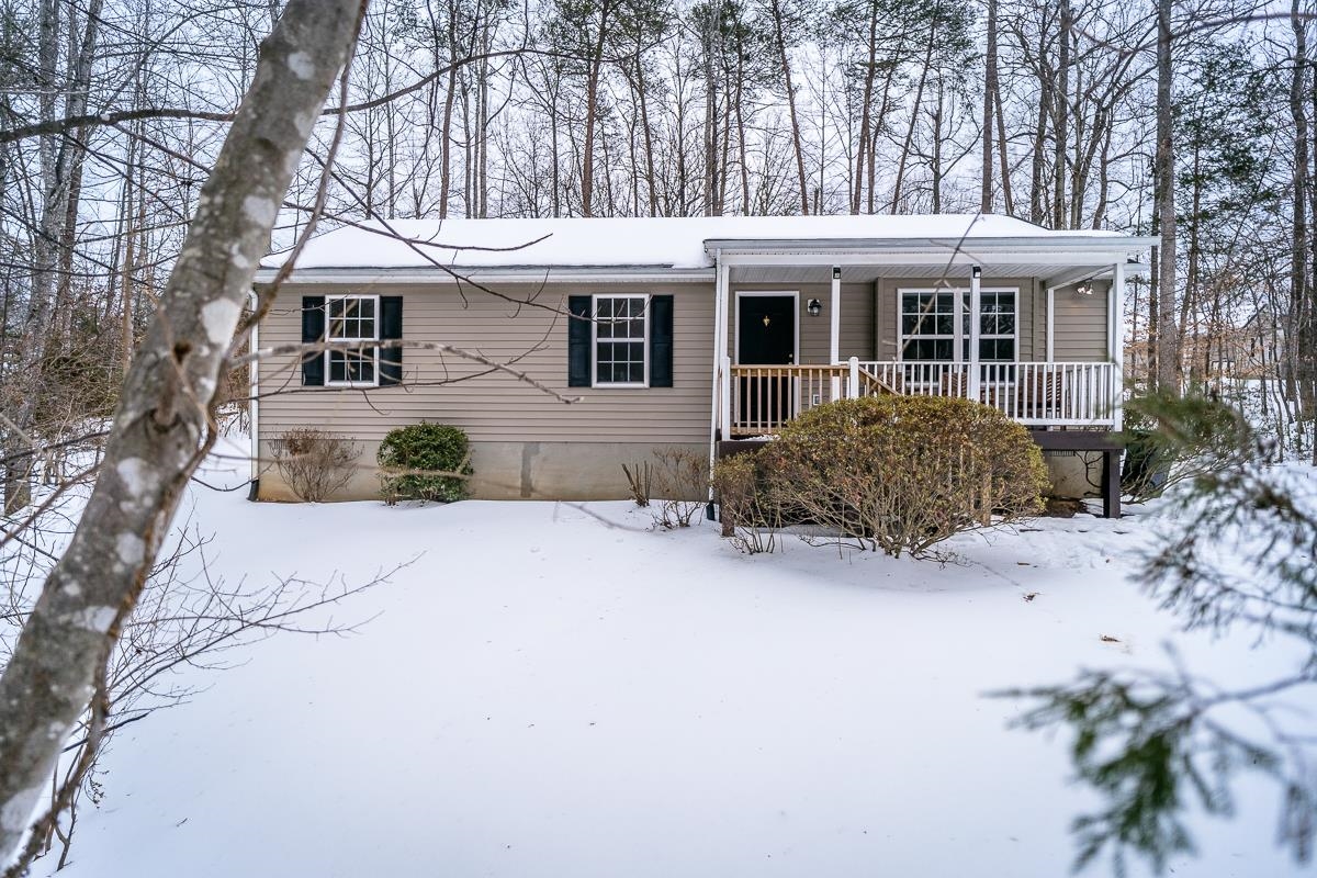 37 HATCHECHUBEE RD, PALMYRA, Virginia 22963, 3 Bedrooms Bedrooms, ,2 BathroomsBathrooms,Residential,37 HATCHECHUBEE RD,673030 MLS # 673030