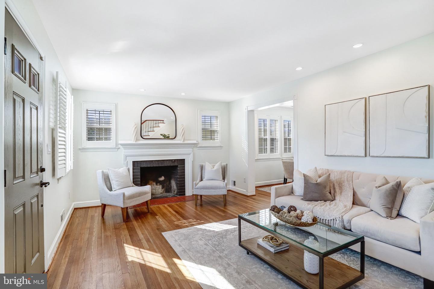 2708 SYCAMORE ST, ALEXANDRIA, Virginia 22305, 2 Bedrooms Bedrooms, ,2 BathroomsBathrooms,Residential,For sale,2708 SYCAMORE ST,VAAX2052128 MLS # VAAX2052128 2708 SYCAMORE ST, ALEXANDRIA, Virginia 22305, 2 Bedrooms Bedrooms, ,2 BathroomsBathrooms,Residential,For sale,2708 SYCAMORE ST,VAAX2052128 MLS # VAAX2052128