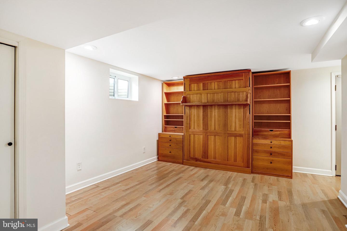 2708 SYCAMORE ST, ALEXANDRIA, Virginia 22305, 2 Bedrooms Bedrooms, ,2 BathroomsBathrooms,Residential,For sale,2708 SYCAMORE ST,VAAX2052128 MLS # VAAX2052128 2708 SYCAMORE ST, ALEXANDRIA, Virginia 22305, 2 Bedrooms Bedrooms, ,2 BathroomsBathrooms,Residential,For sale,2708 SYCAMORE ST,VAAX2052128 MLS # VAAX2052128