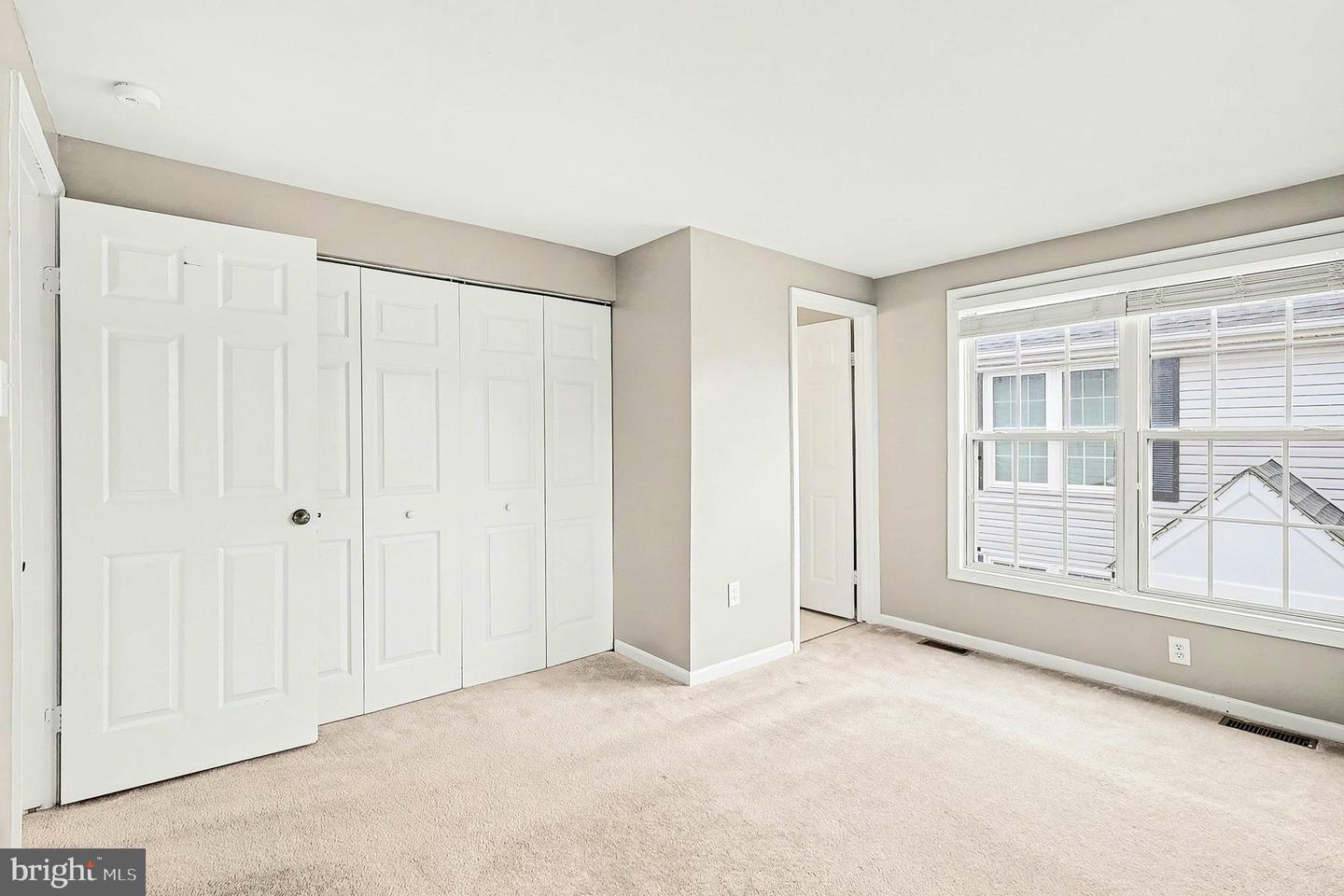 122 E GLEBE RD, ALEXANDRIA, Virginia 22305, 3 Bedrooms Bedrooms, 11 Rooms Rooms,3 BathroomsBathrooms,Residential,For sale,122 E GLEBE RD,VAAX2052250 MLS # VAAX2052250