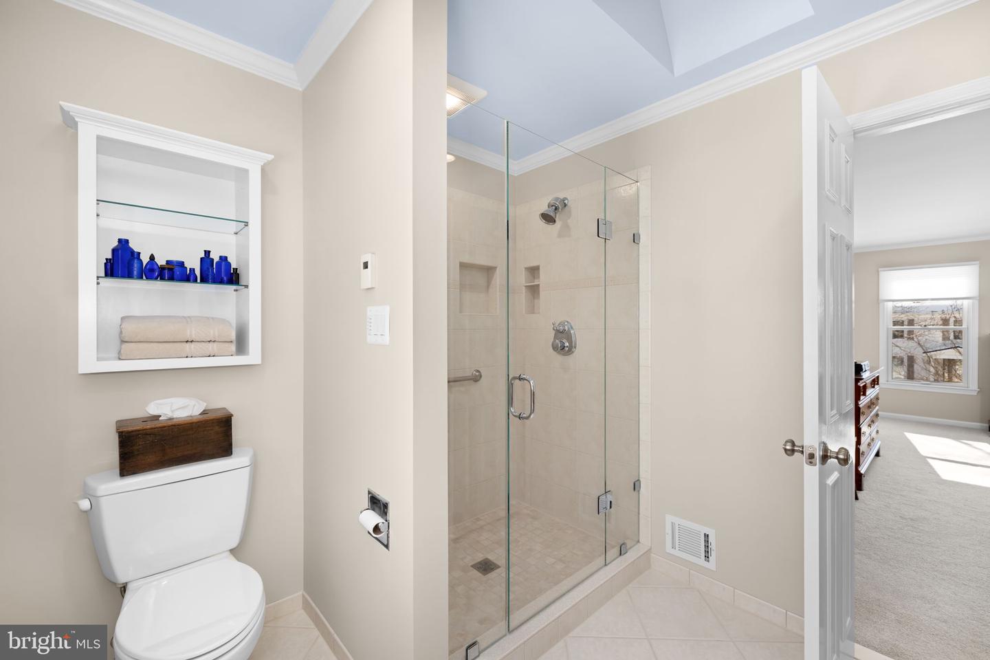 9616 OAKINGTON DR, FAIRFAX STATION, Virginia 22039, 4 Bedrooms Bedrooms, ,3 BathroomsBathrooms,Residential,For sale,9616 OAKINGTON DR,VAFX2282284 MLS # VAFX2282284