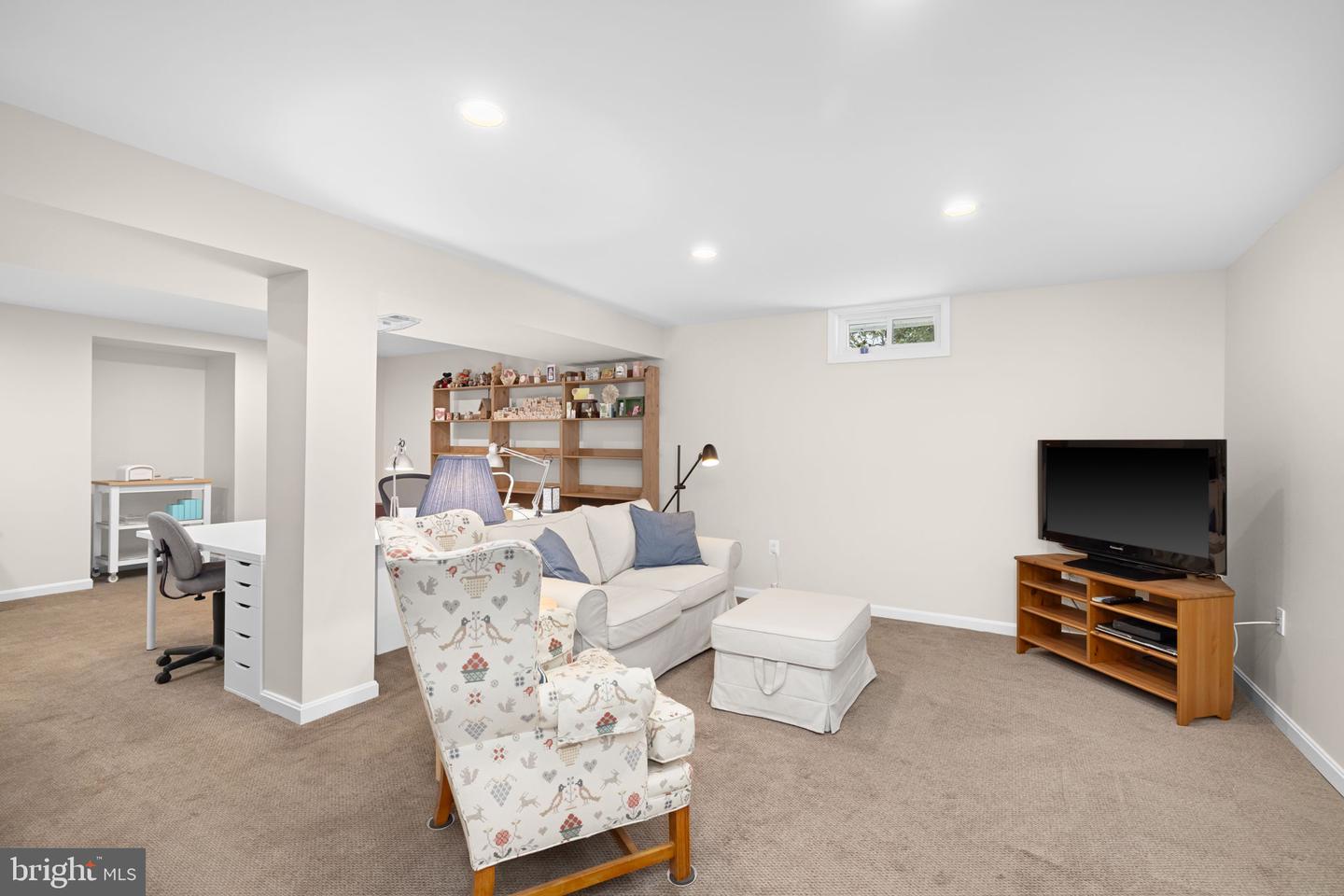 9616 OAKINGTON DR, FAIRFAX STATION, Virginia 22039, 4 Bedrooms Bedrooms, ,3 BathroomsBathrooms,Residential,For sale,9616 OAKINGTON DR,VAFX2282284 MLS # VAFX2282284