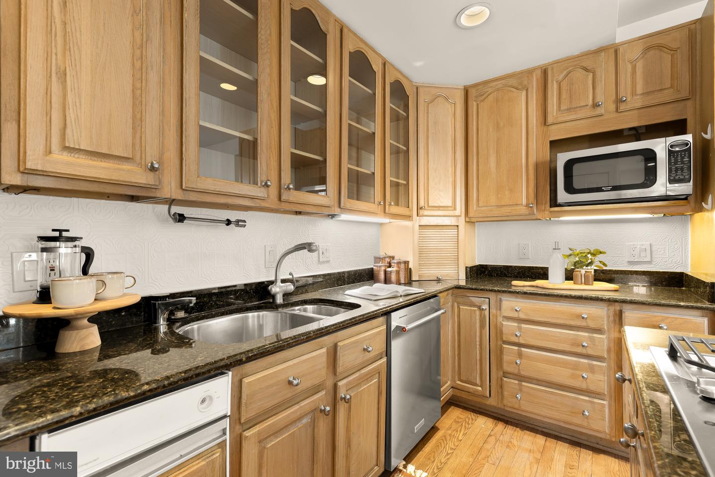 1829 RIGGS PL NW, WASHINGTON, District Of Columbia 20009, 4 Bedrooms Bedrooms, ,3 BathroomsBathrooms,Residential,For sale,1829 RIGGS PL NW,DCDC2234850 MLS # DCDC2234850