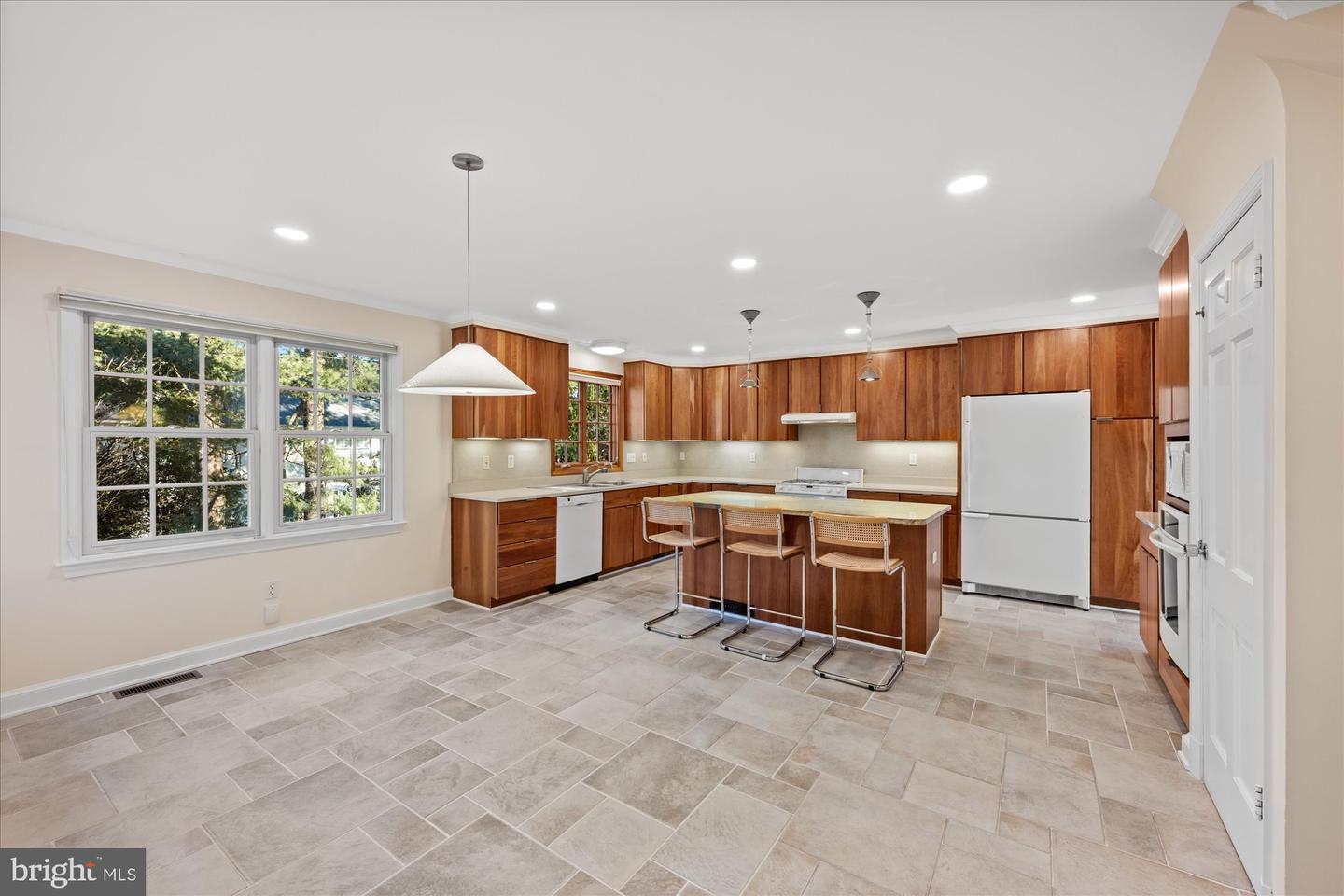 4238 50TH ST NW, WASHINGTON, District Of Columbia 20016, 4 Bedrooms Bedrooms, ,4 BathroomsBathrooms,Residential,For sale,4238 50TH ST NW,DCDC2235038 MLS # DCDC2235038