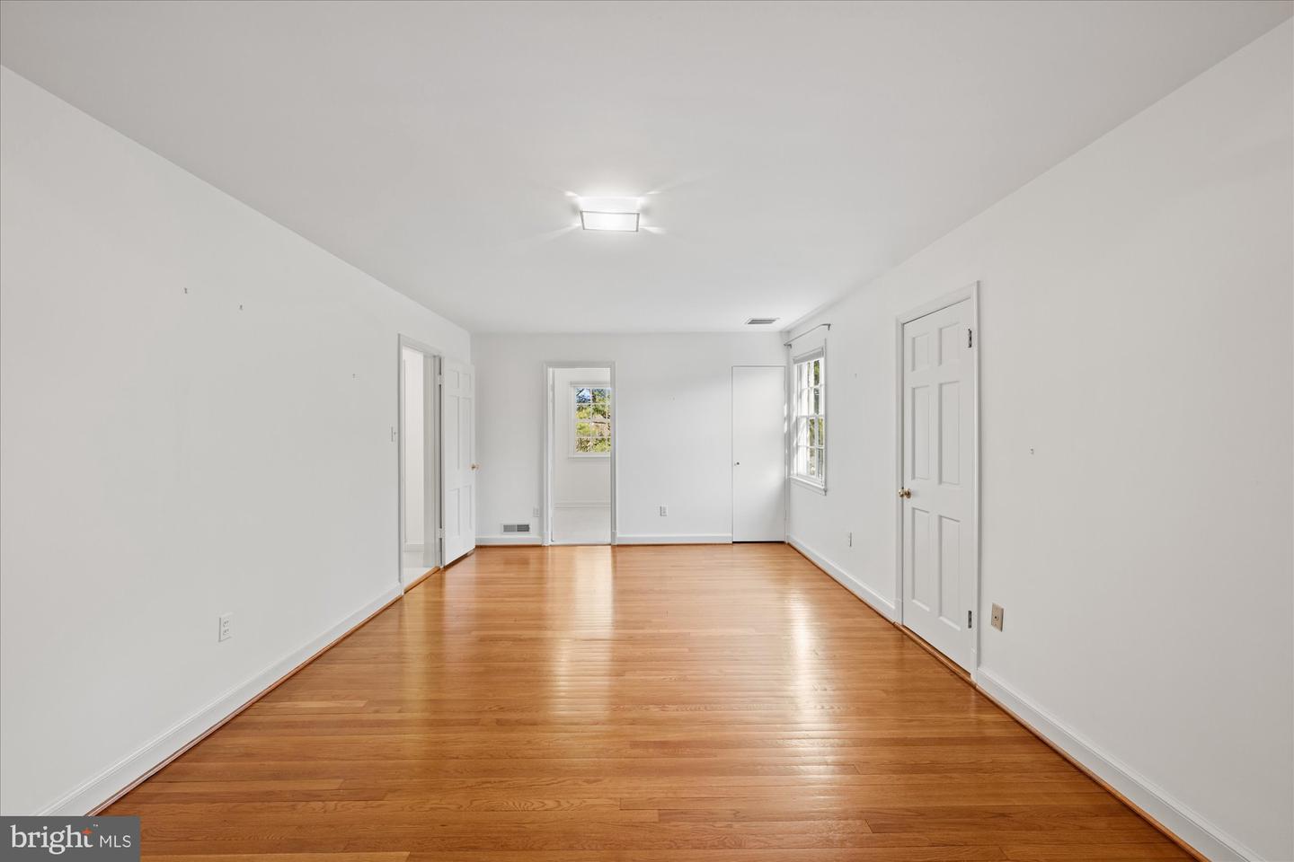 4238 50TH ST NW, WASHINGTON, District Of Columbia 20016, 4 Bedrooms Bedrooms, ,4 BathroomsBathrooms,Residential,For sale,4238 50TH ST NW,DCDC2235038 MLS # DCDC2235038