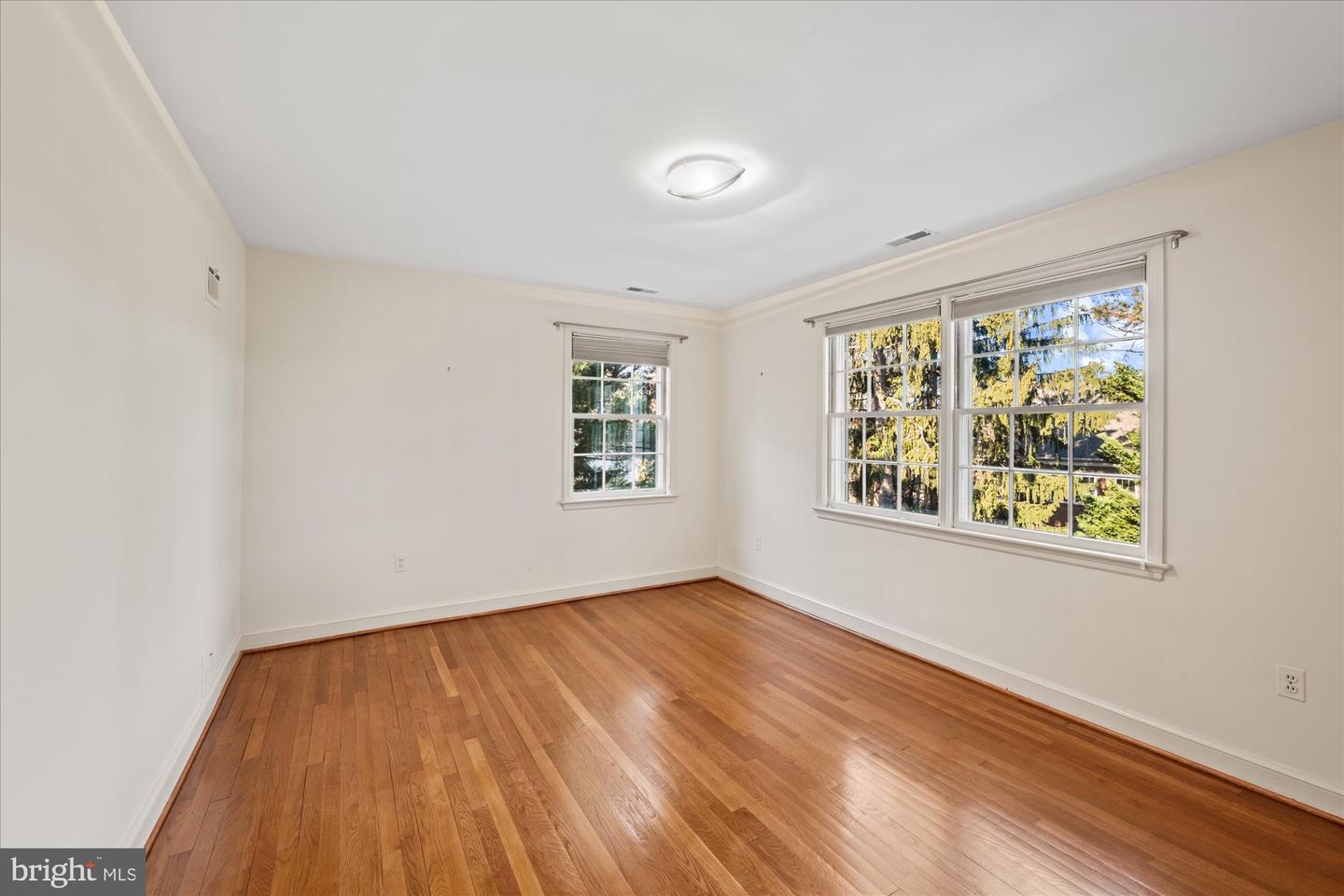 4238 50TH ST NW, WASHINGTON, District Of Columbia 20016, 4 Bedrooms Bedrooms, ,4 BathroomsBathrooms,Residential,For sale,4238 50TH ST NW,DCDC2235038 MLS # DCDC2235038