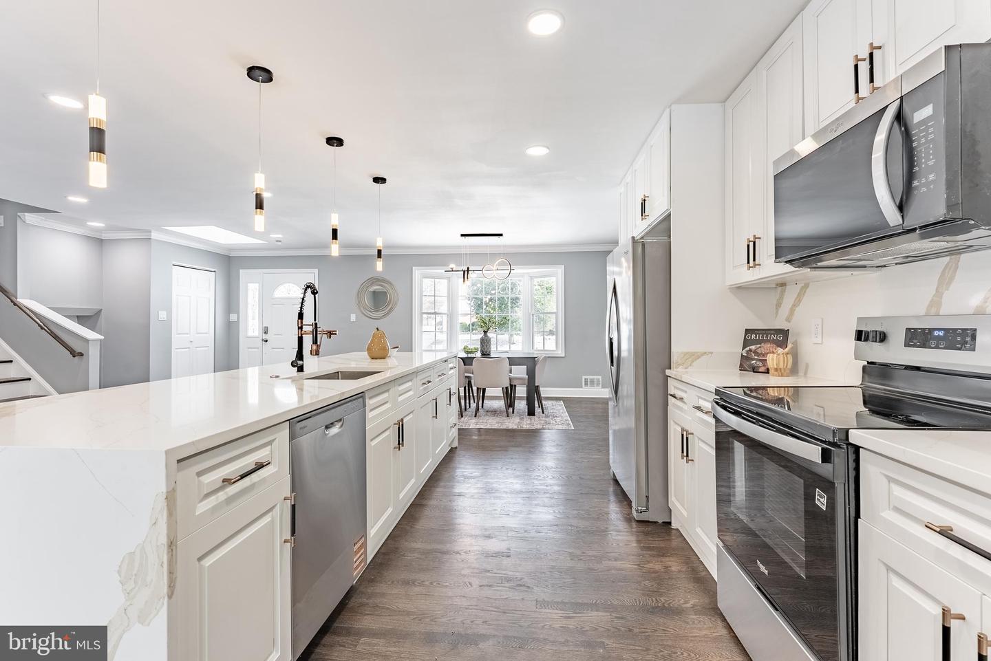 7510 MILWAY DR, ALEXANDRIA, Virginia 22306, 5 Bedrooms Bedrooms, ,3 BathroomsBathrooms,Residential,For sale,7510 MILWAY DR,VAFX2282838 MLS # VAFX2282838 7510 MILWAY DR, ALEXANDRIA, Virginia 22306, 5 Bedrooms Bedrooms, ,3 BathroomsBathrooms,Residential,For sale,7510 MILWAY DR,VAFX2282838 MLS # VAFX2282838