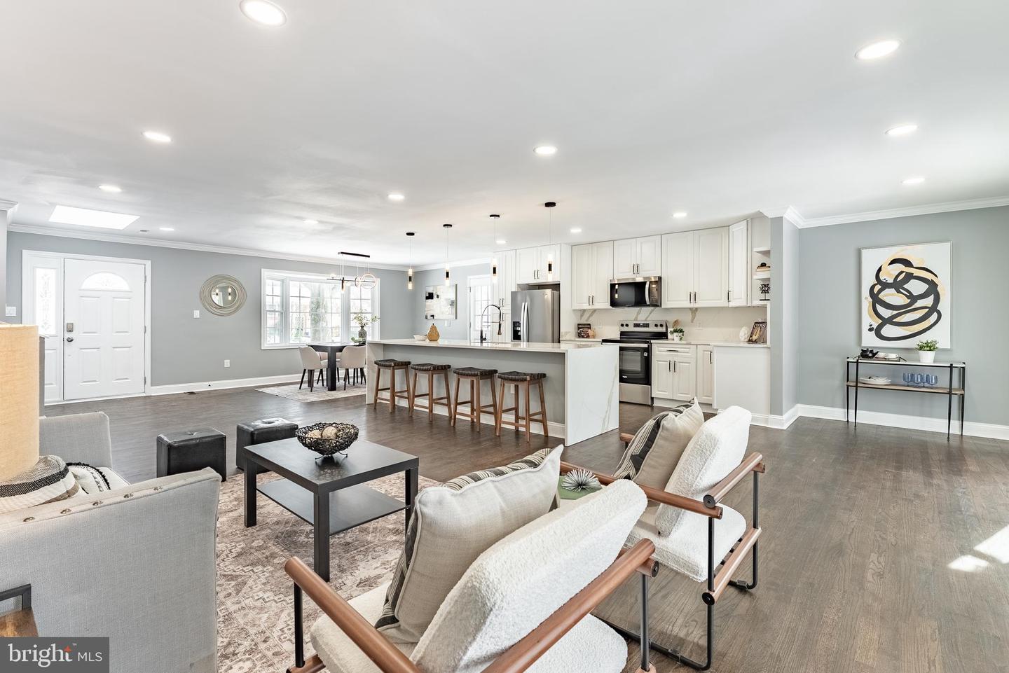 7510 MILWAY DR, ALEXANDRIA, Virginia 22306, 5 Bedrooms Bedrooms, ,3 BathroomsBathrooms,Residential,For sale,7510 MILWAY DR,VAFX2282838 MLS # VAFX2282838 7510 MILWAY DR, ALEXANDRIA, Virginia 22306, 5 Bedrooms Bedrooms, ,3 BathroomsBathrooms,Residential,For sale,7510 MILWAY DR,VAFX2282838 MLS # VAFX2282838