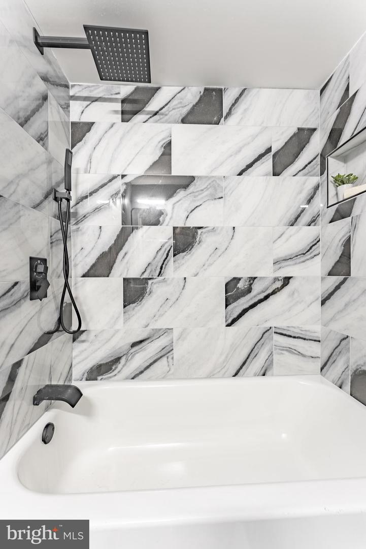 7510 MILWAY DR, ALEXANDRIA, Virginia 22306, 5 Bedrooms Bedrooms, ,3 BathroomsBathrooms,Residential,For sale,7510 MILWAY DR,VAFX2282838 MLS # VAFX2282838 7510 MILWAY DR, ALEXANDRIA, Virginia 22306, 5 Bedrooms Bedrooms, ,3 BathroomsBathrooms,Residential,For sale,7510 MILWAY DR,VAFX2282838 MLS # VAFX2282838