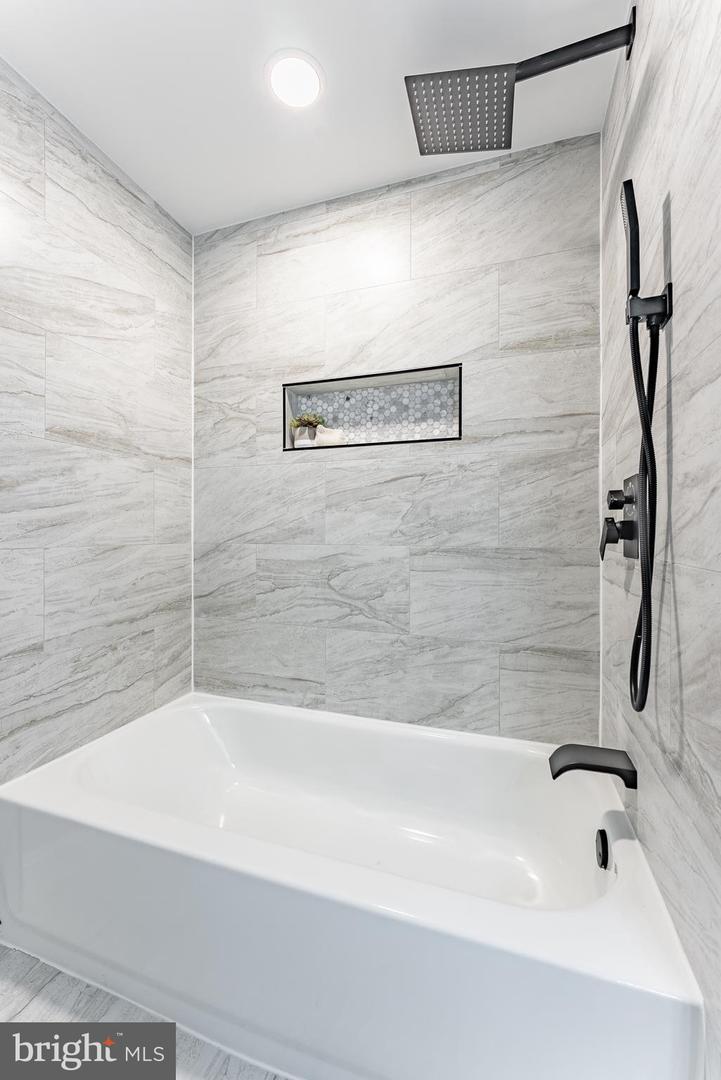 7510 MILWAY DR, ALEXANDRIA, Virginia 22306, 5 Bedrooms Bedrooms, ,3 BathroomsBathrooms,Residential,For sale,7510 MILWAY DR,VAFX2282838 MLS # VAFX2282838 7510 MILWAY DR, ALEXANDRIA, Virginia 22306, 5 Bedrooms Bedrooms, ,3 BathroomsBathrooms,Residential,For sale,7510 MILWAY DR,VAFX2282838 MLS # VAFX2282838